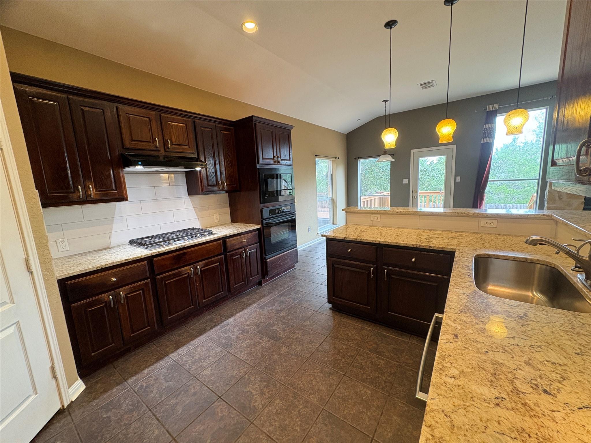 13121 Appaloosa Chase Dr, Austin, TX 78732