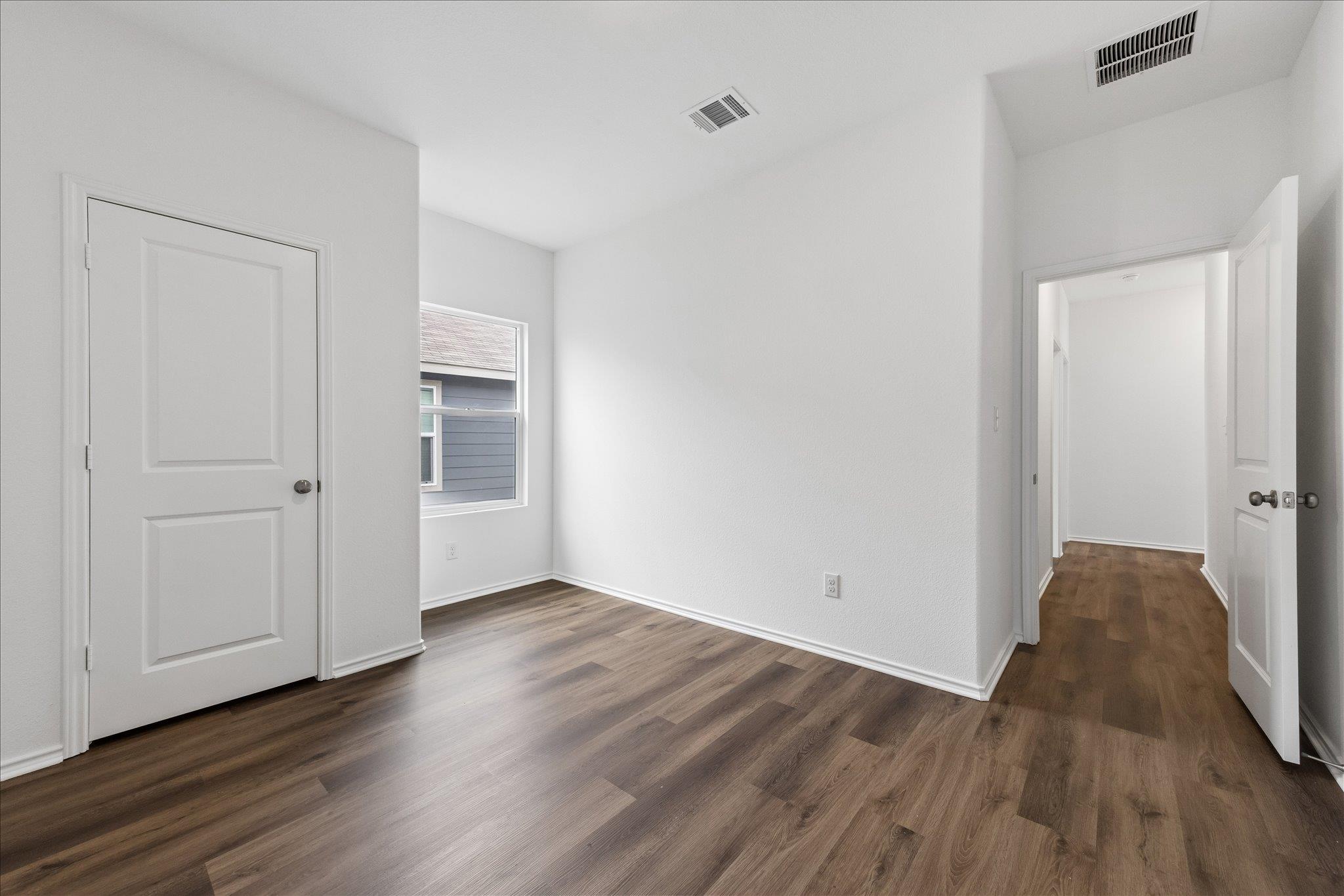 114 Whoopers Loop, Kyle, TX 78640