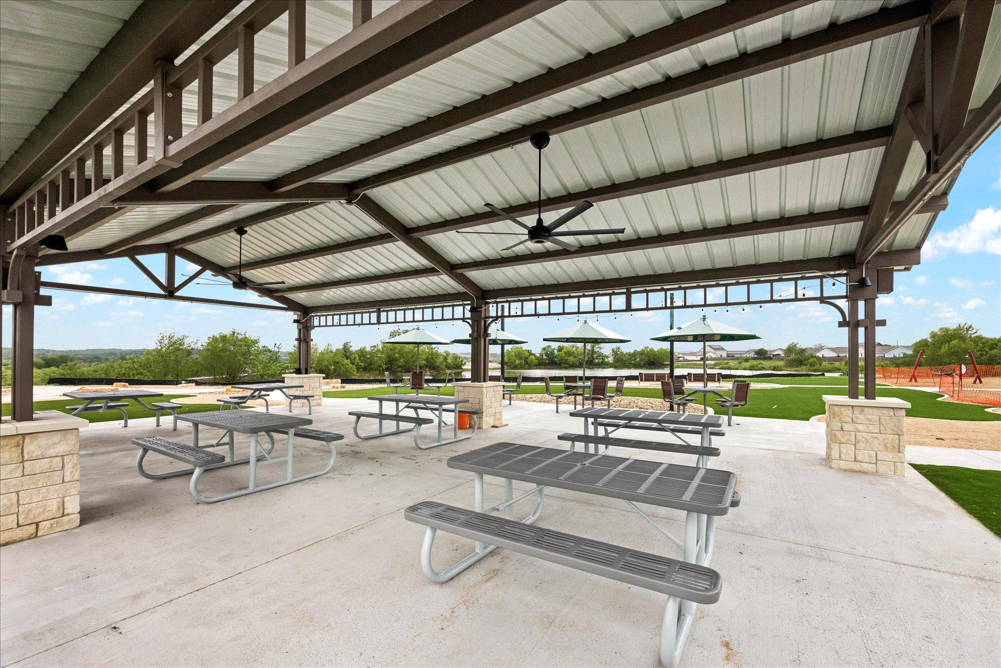 114 Whoopers Loop, Kyle, TX 78640