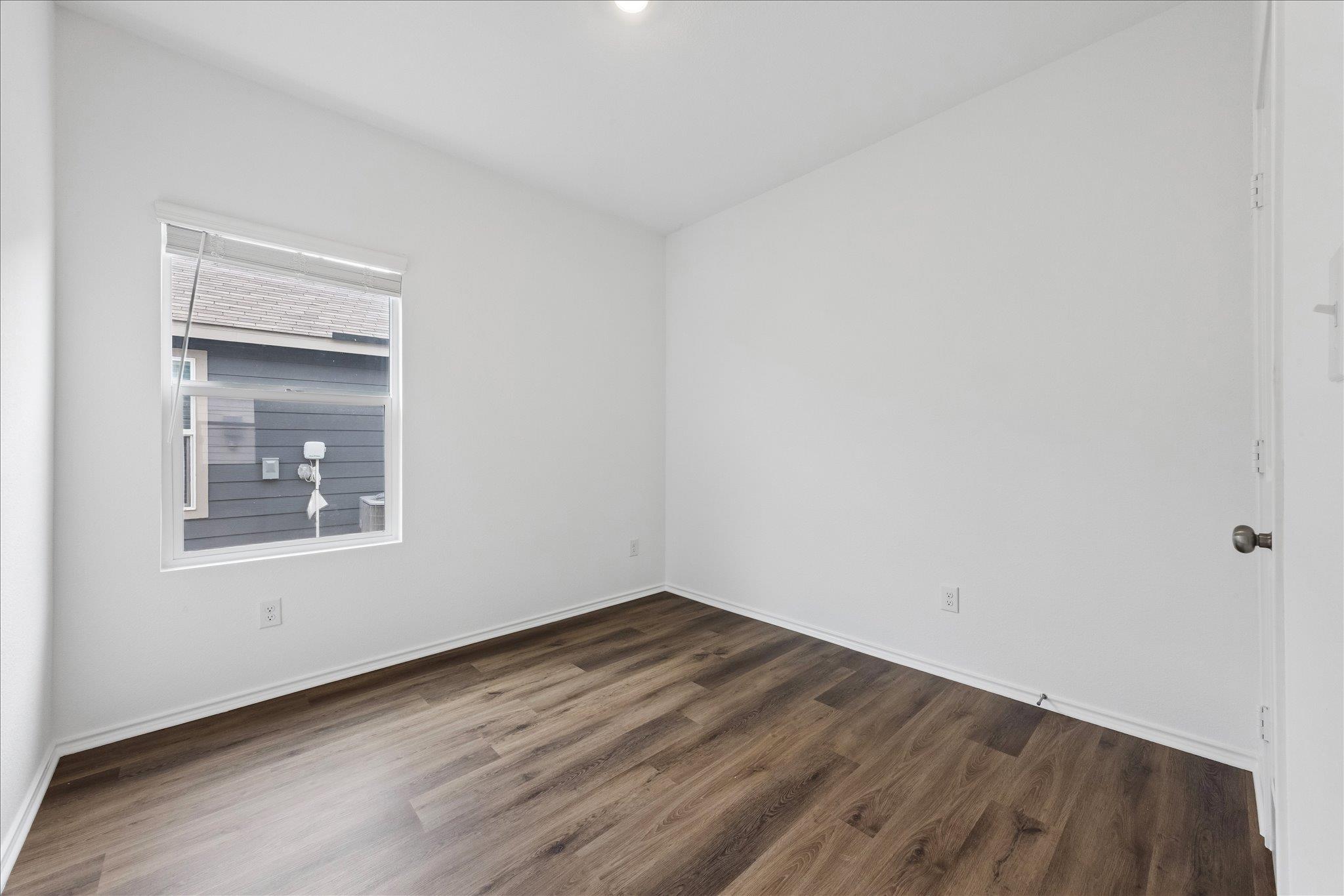 114 Whoopers Loop, Kyle, TX 78640