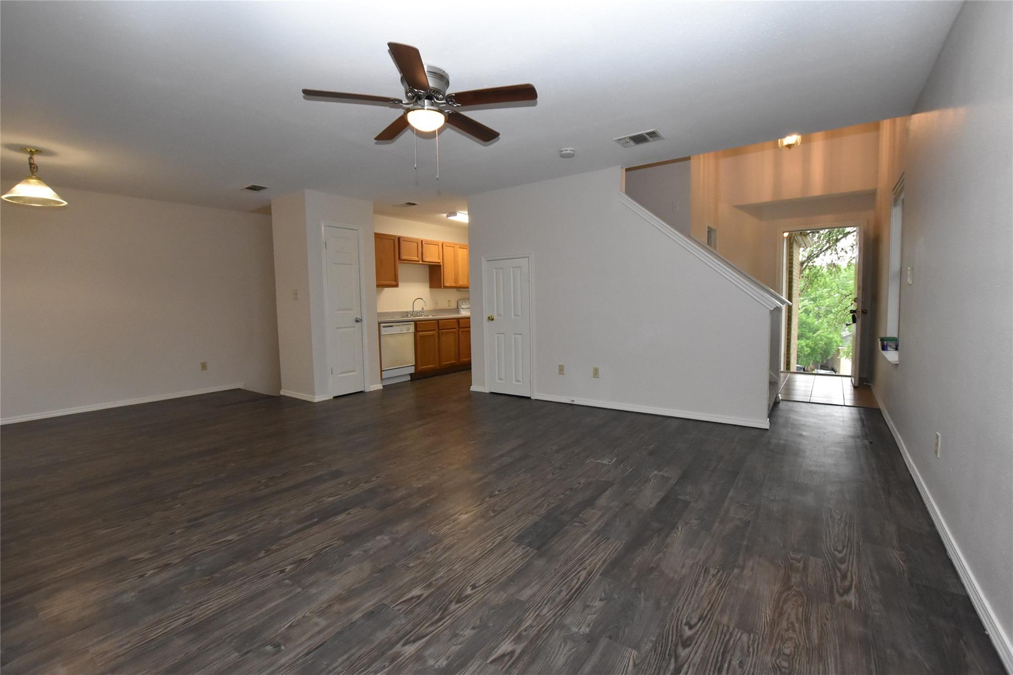 921 Sagewood Trl, San Marcos, TX 78666