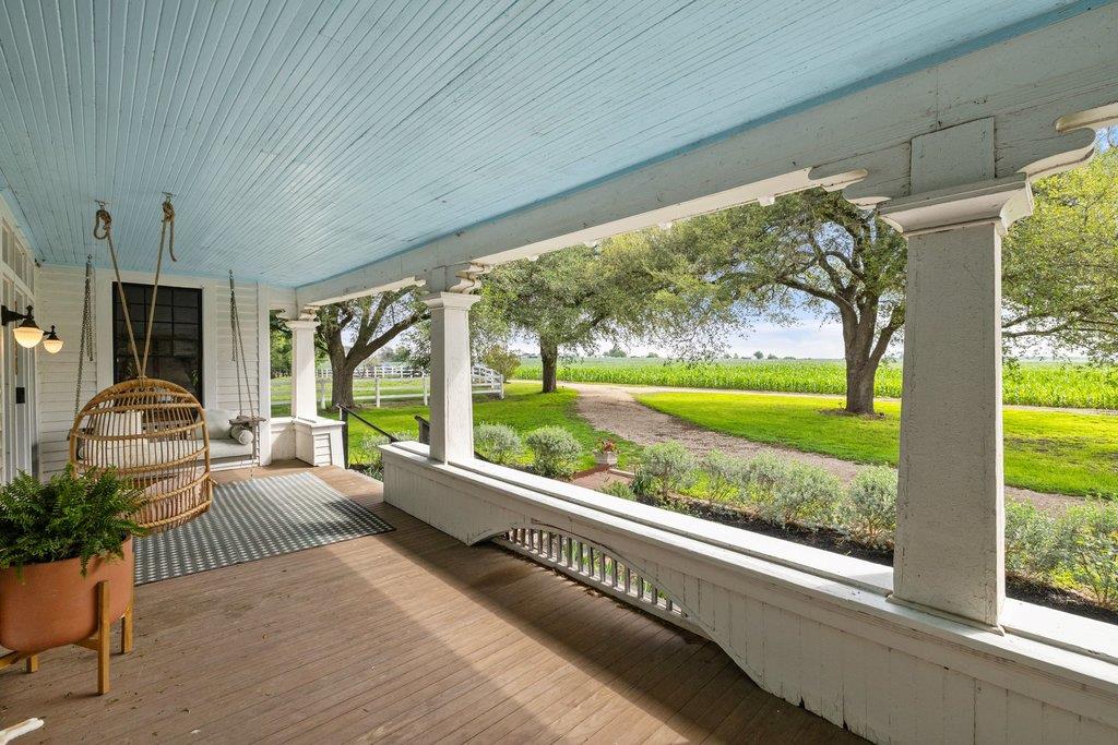 2456 Fm 112, Taylor, TX 76574