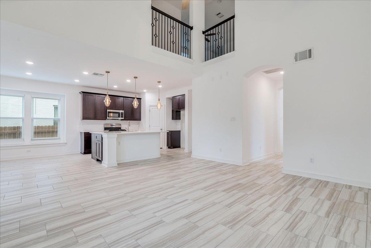 8008 Prairie Rye Dr, Lago Vista, TX 78645