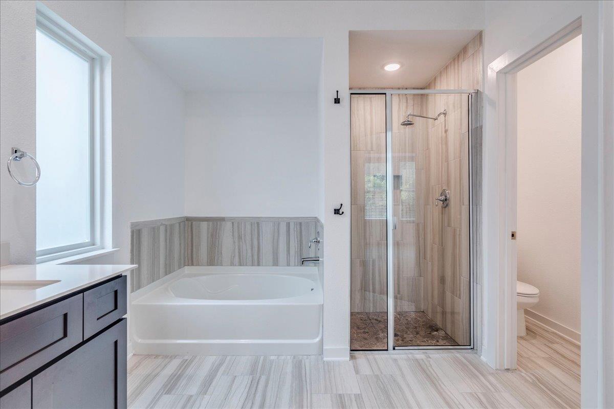 8008 Prairie Rye Dr, Lago Vista, TX 78645
