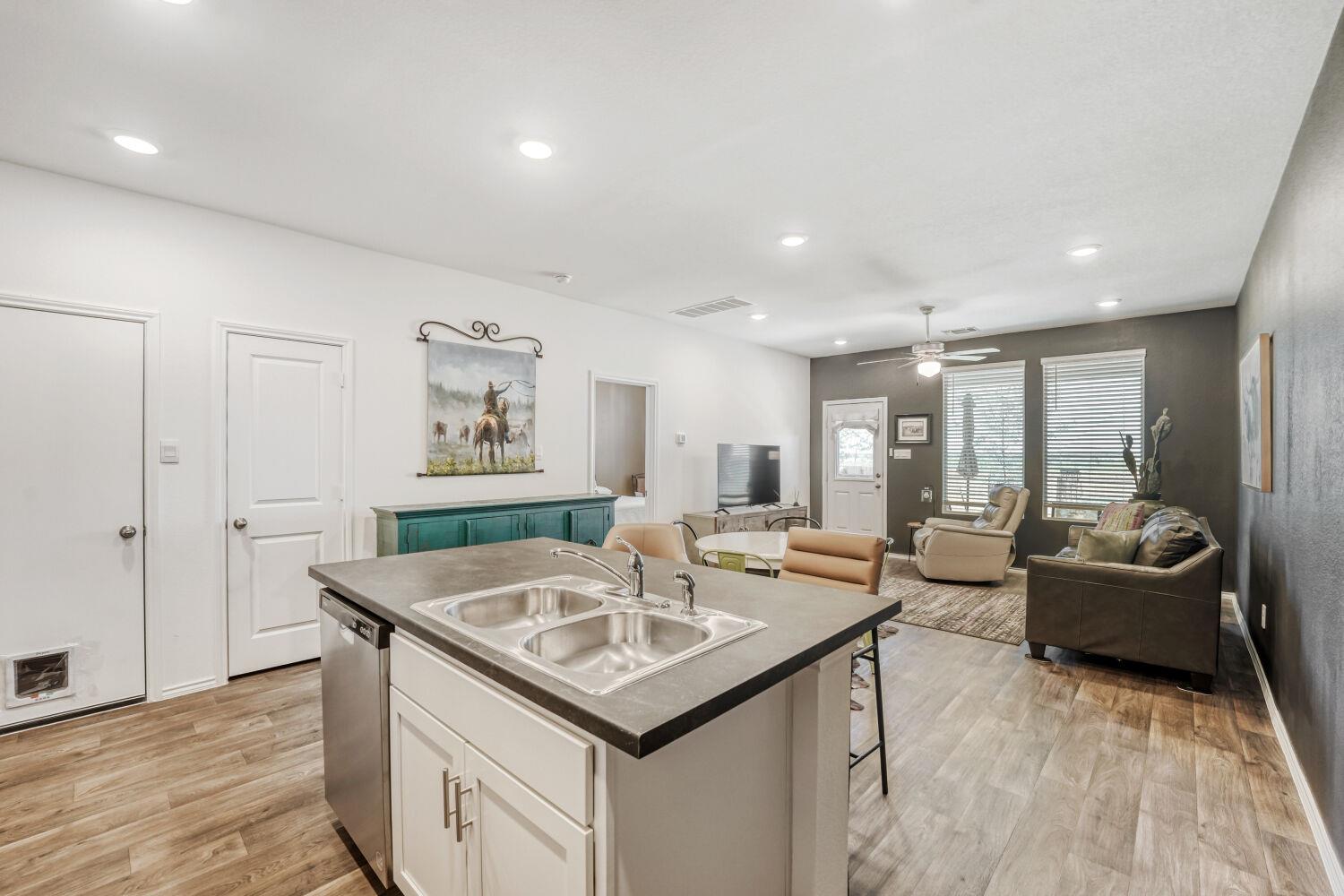 549 Arnold Loop # A, Kyle, TX 78640