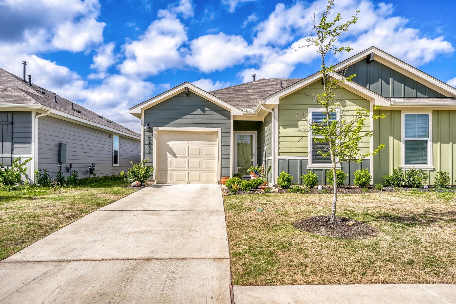 549 Arnold Loop # A, Kyle, TX 78640