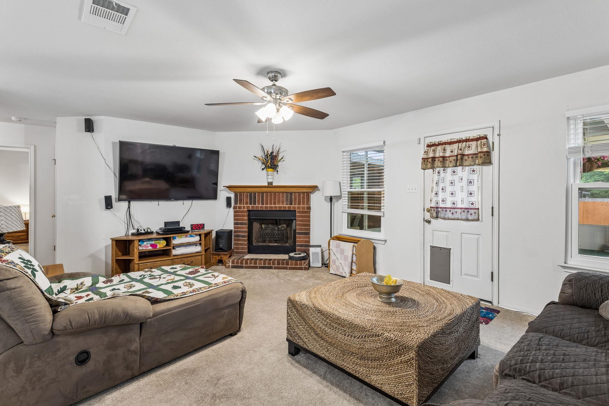 408 Glen Valley Ln, Leander, TX 78641