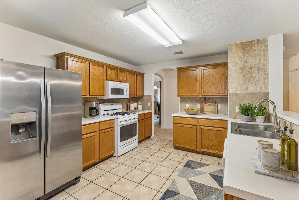 408 Glen Valley Ln, Leander, TX 78641