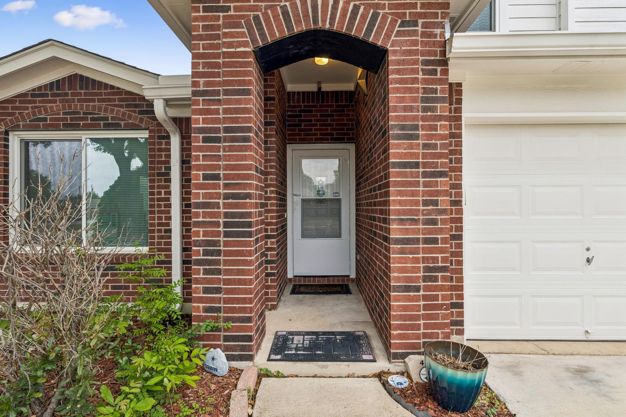 408 Glen Valley Ln, Leander, TX 78641