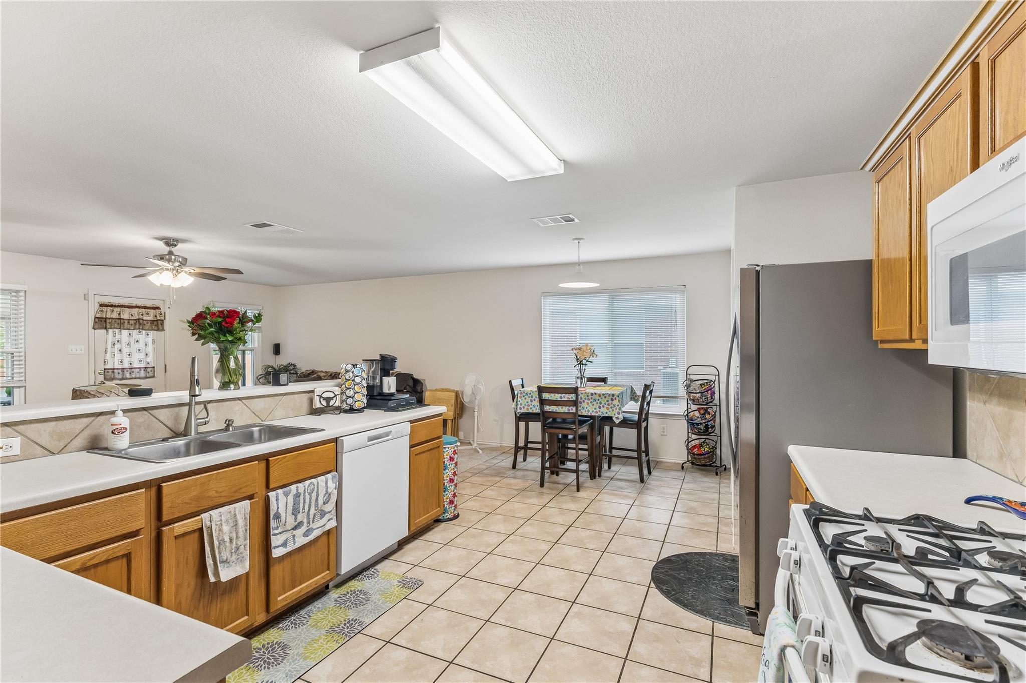 408 Glen Valley Ln, Leander, TX 78641