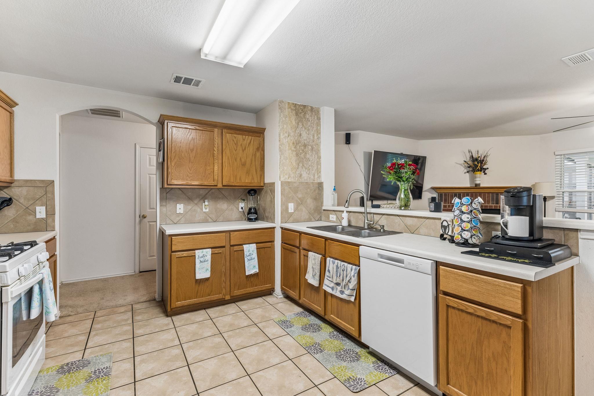 408 Glen Valley Ln, Leander, TX 78641