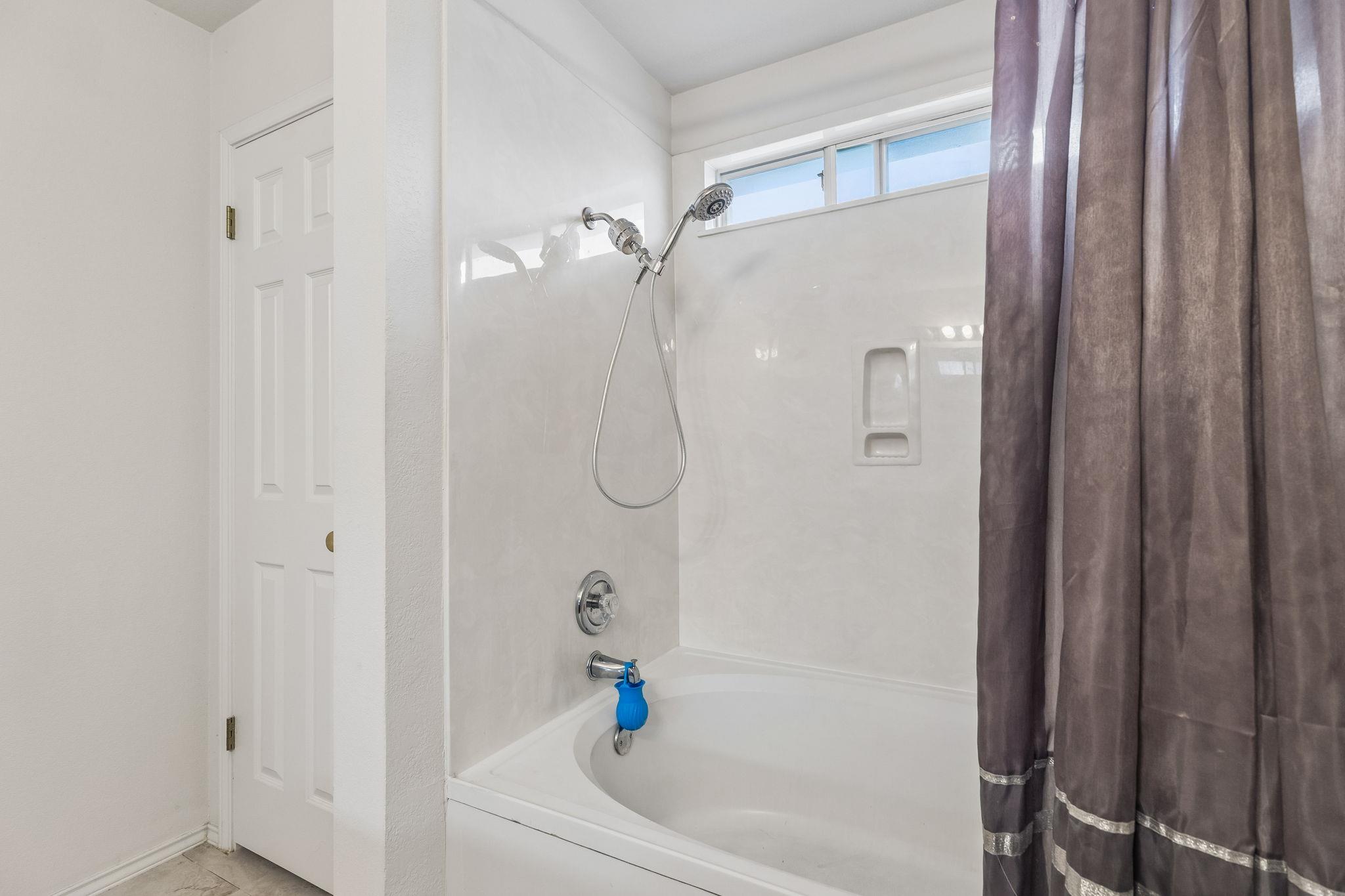 408 Glen Valley Ln, Leander, TX 78641