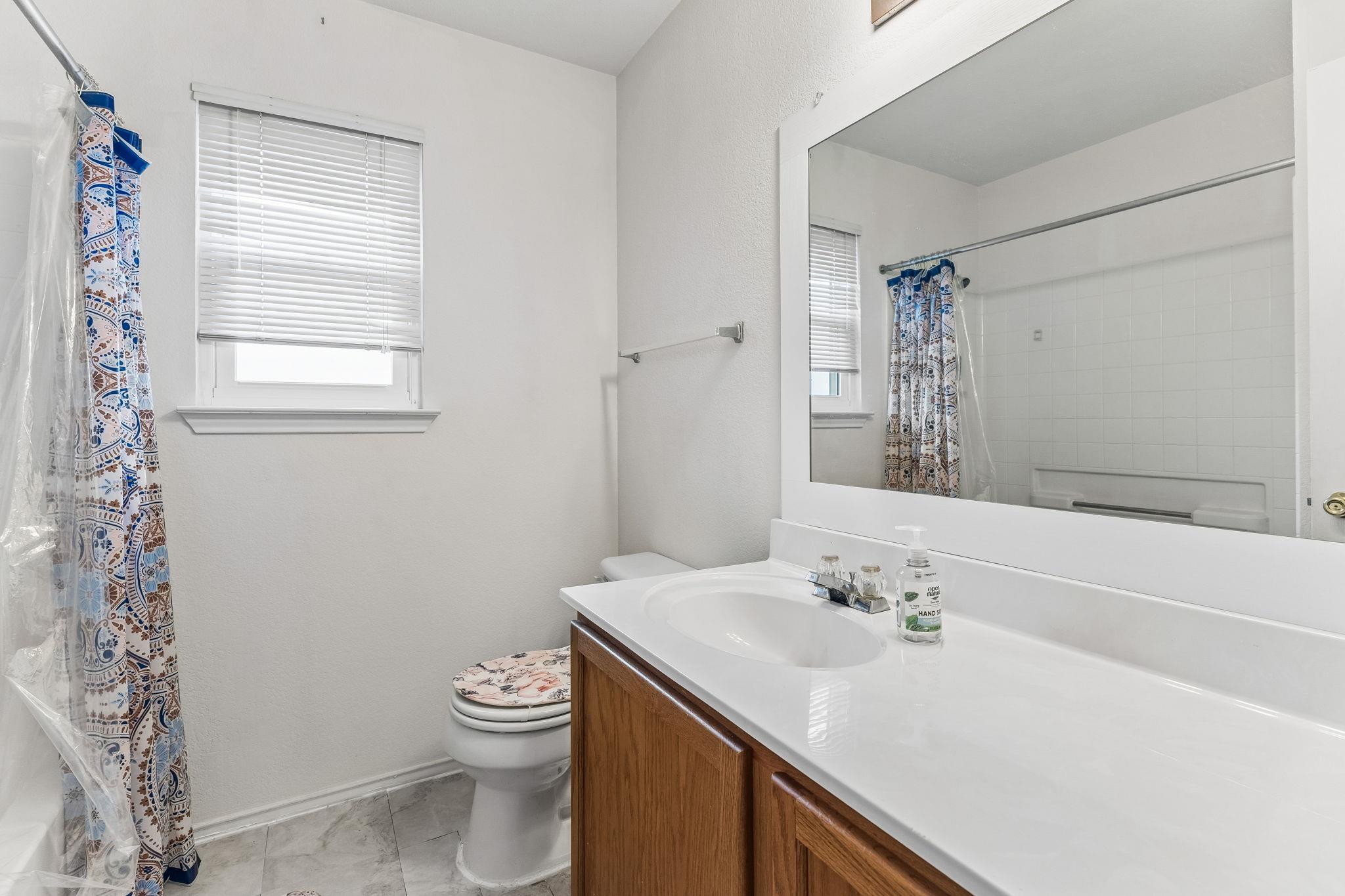 408 Glen Valley Ln, Leander, TX 78641