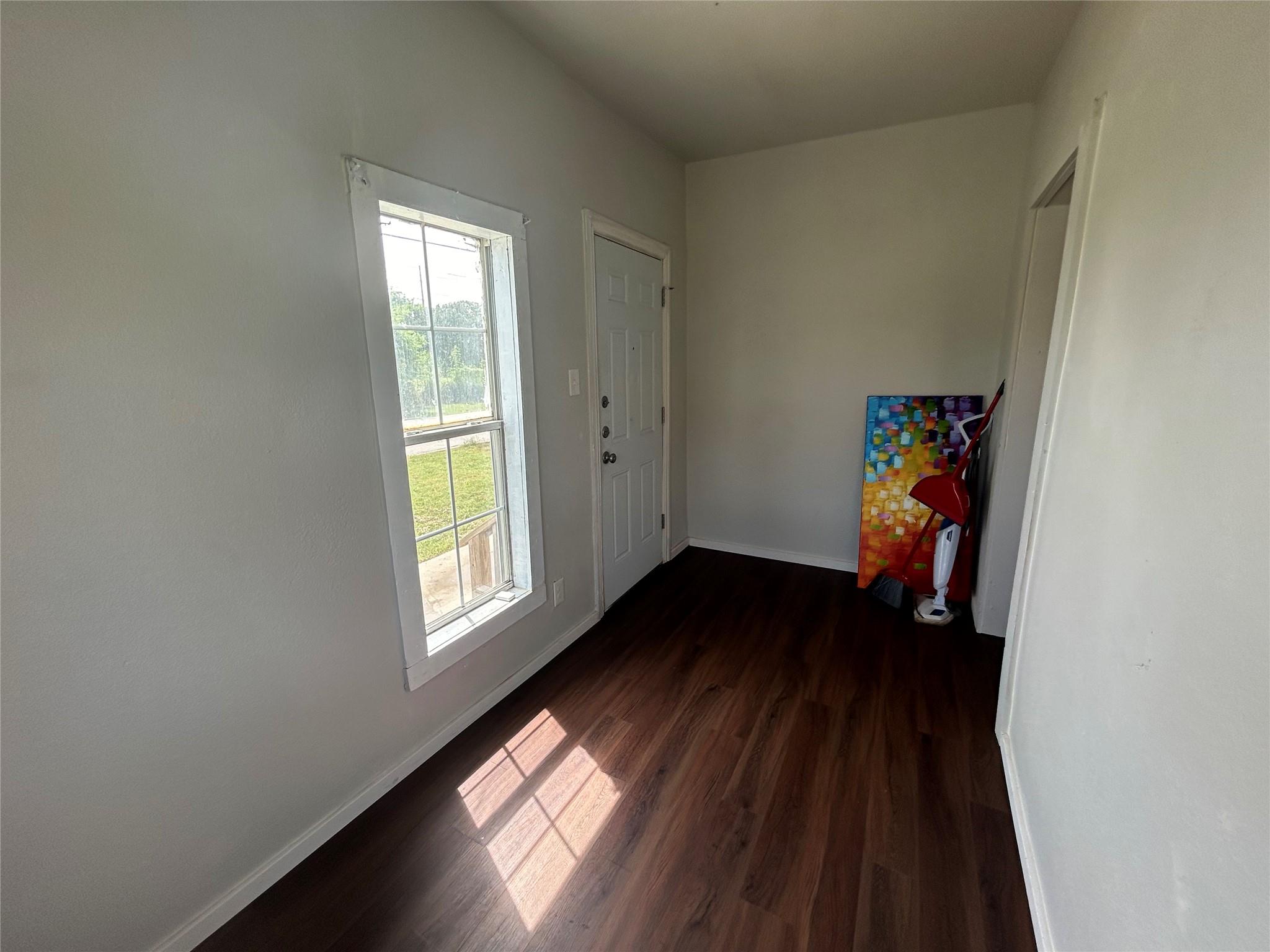 400 Symes St # A, Taylor, TX 76574