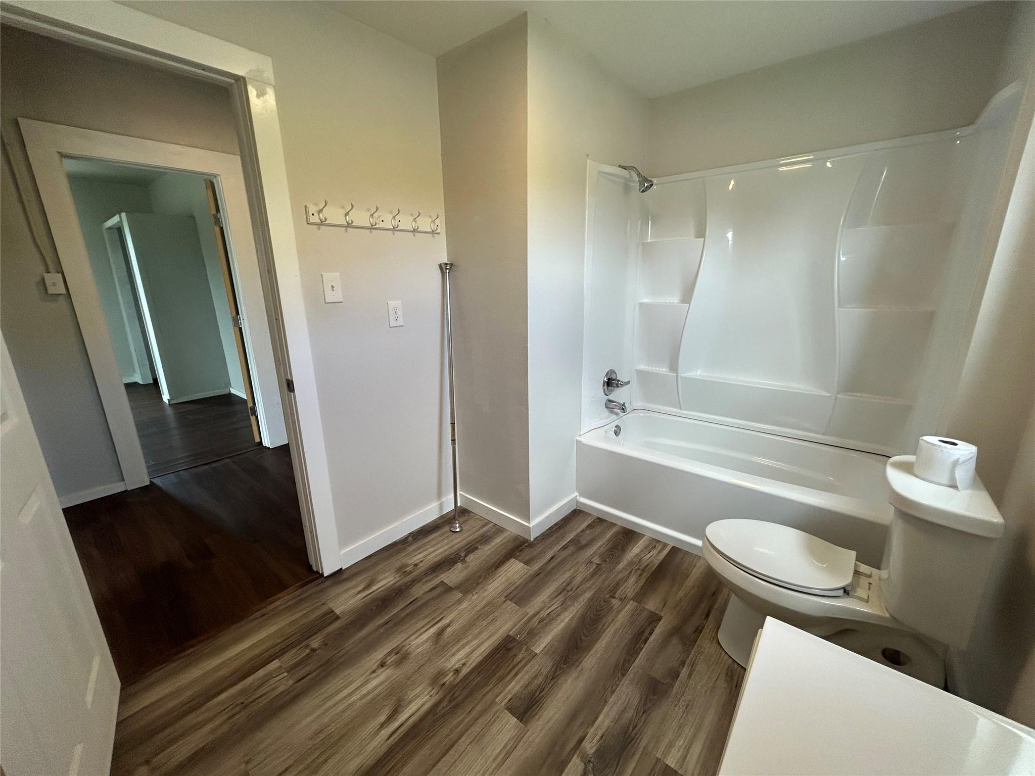 400 Symes St # A, Taylor, TX 76574