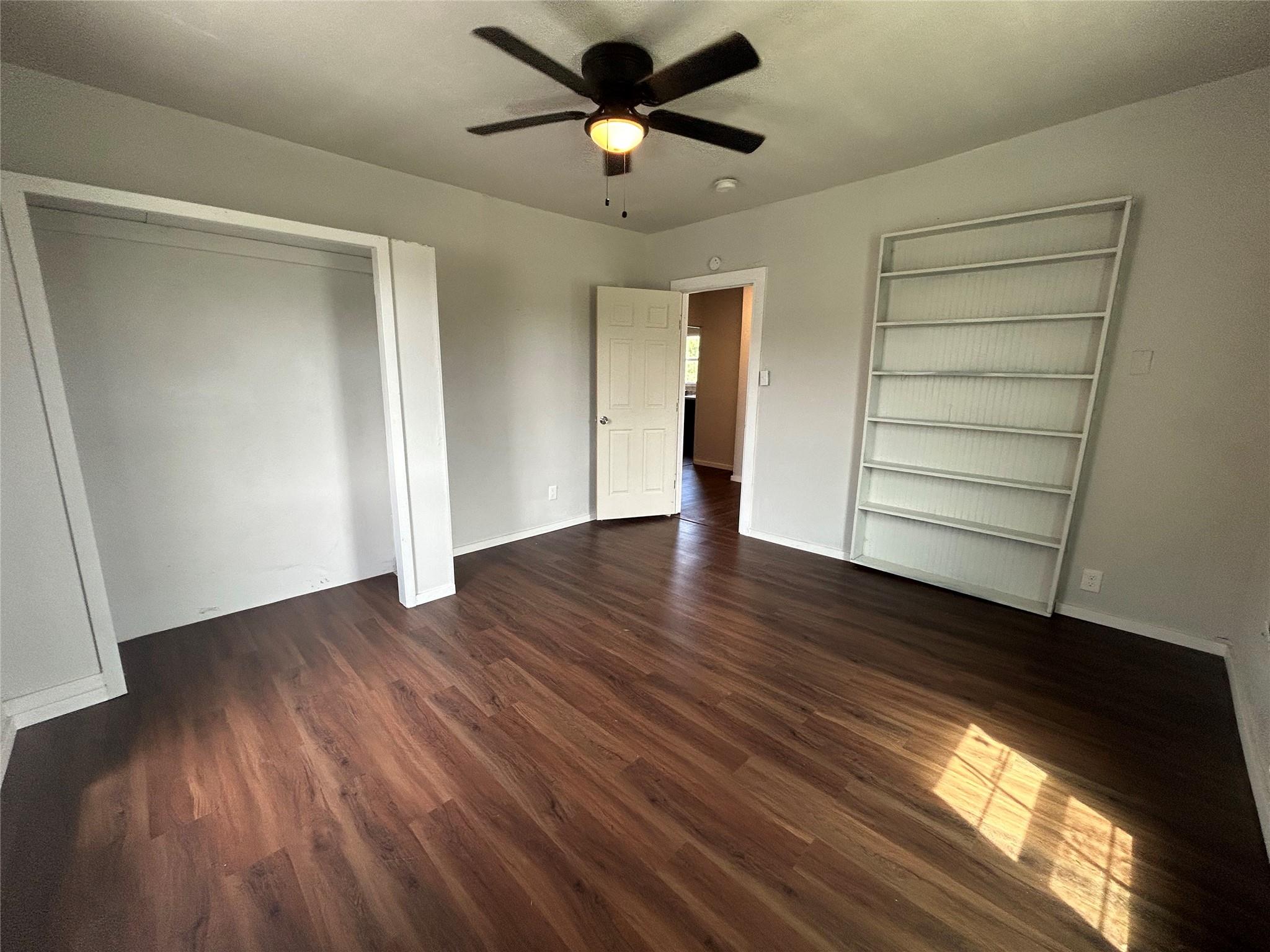 400 Symes St # A, Taylor, TX 76574