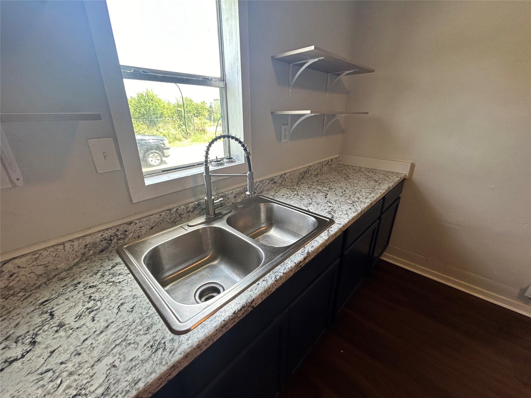 400 Symes St # A, Taylor, TX 76574