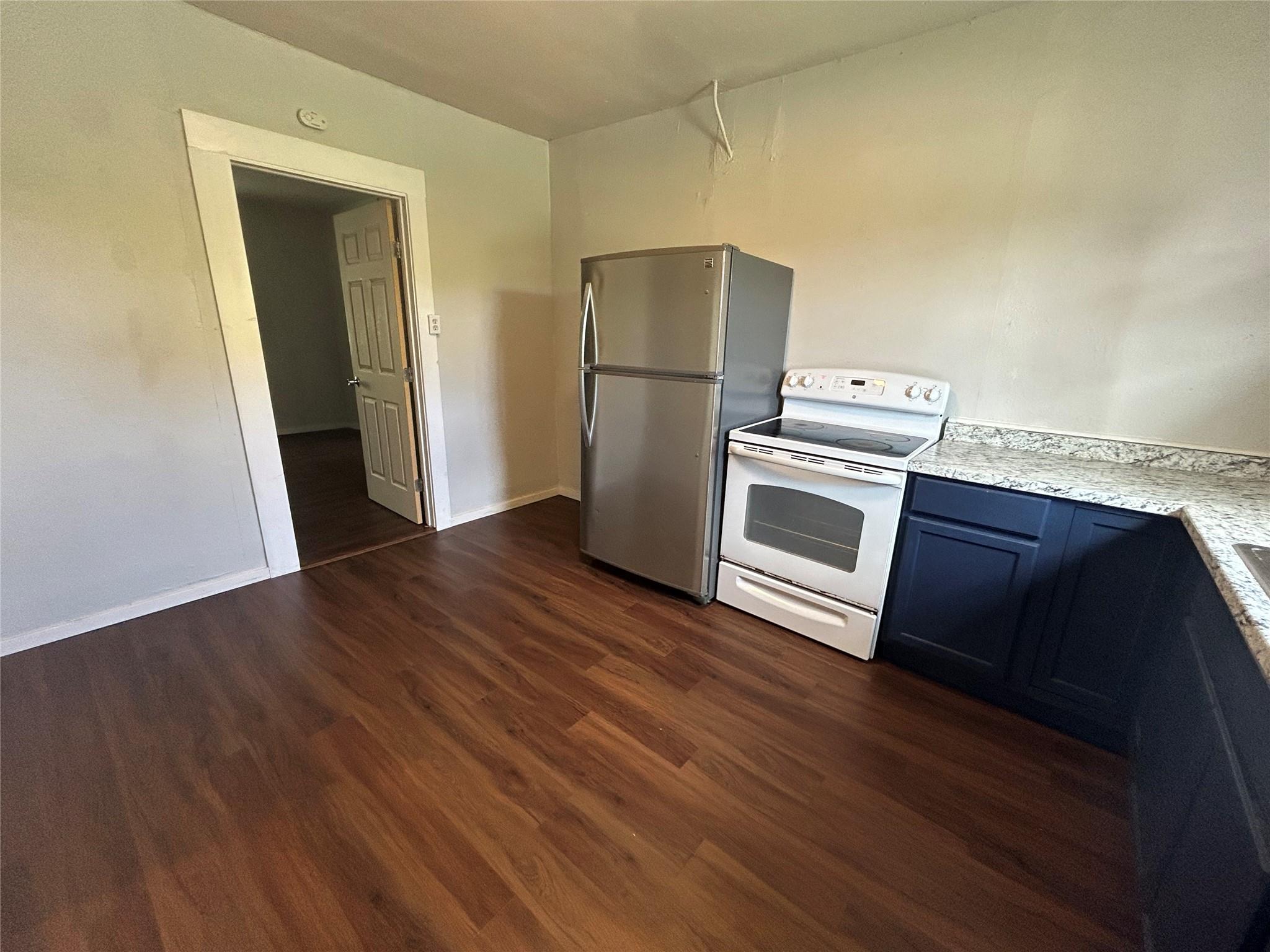 400 Symes St # A, Taylor, TX 76574