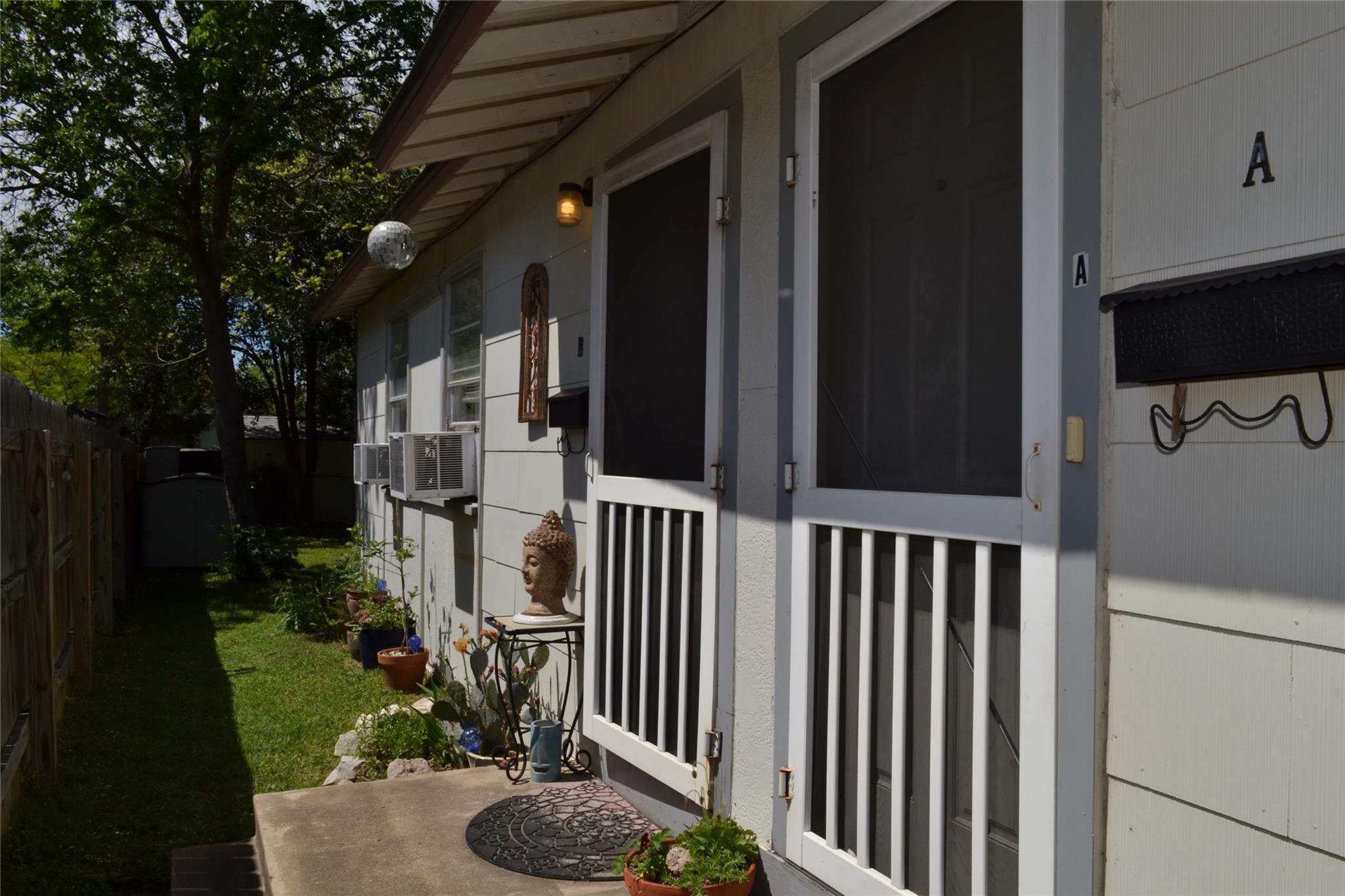 1013 Romeria Dr, Austin, TX 78757