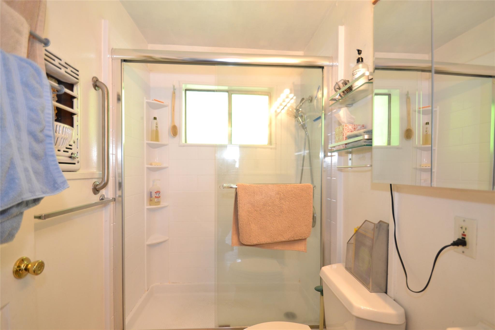 1013 Romeria Dr, Austin, TX 78757