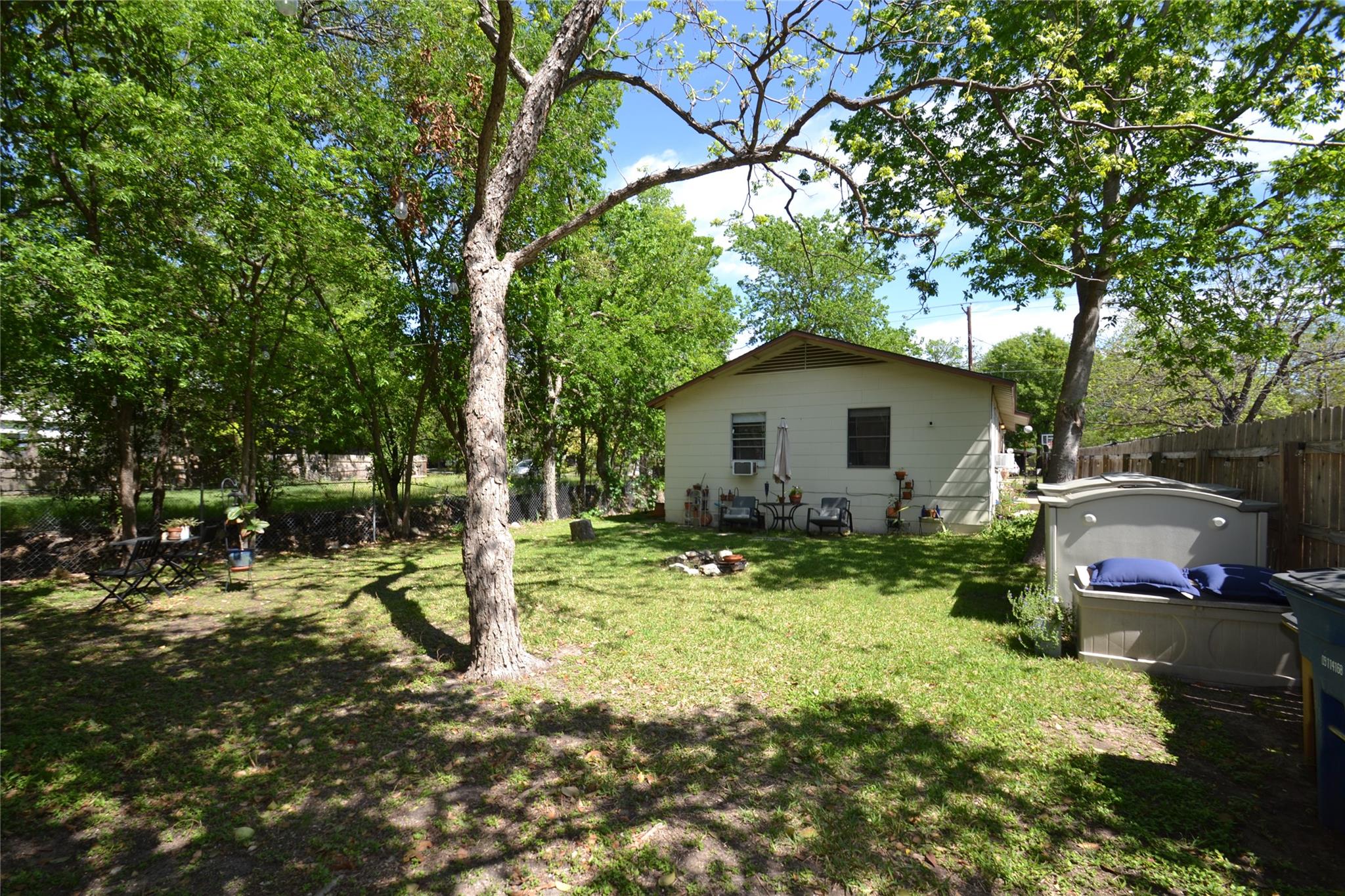 1013 Romeria Dr, Austin, TX 78757