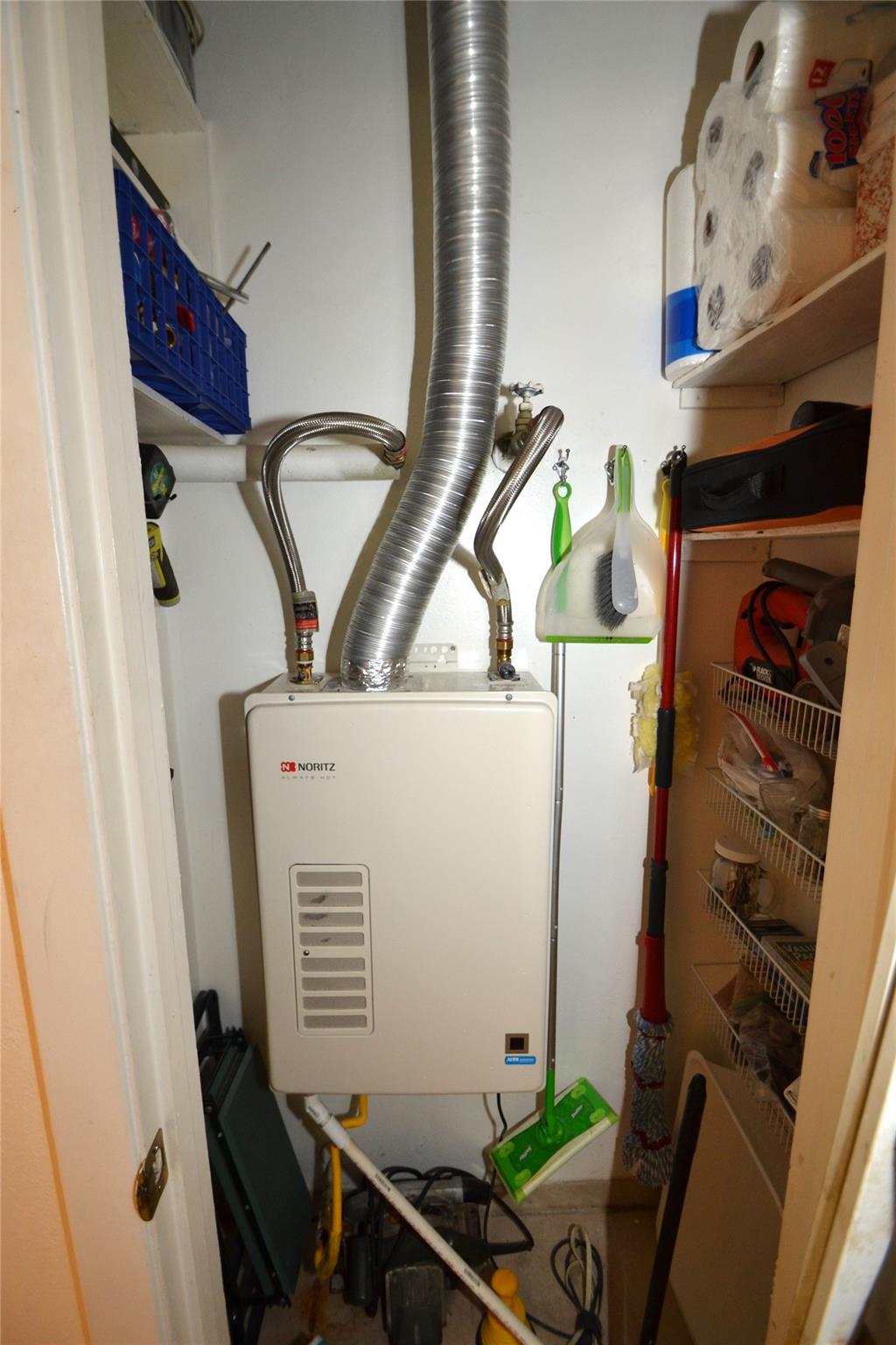 1013 Romeria Dr, Austin, TX 78757