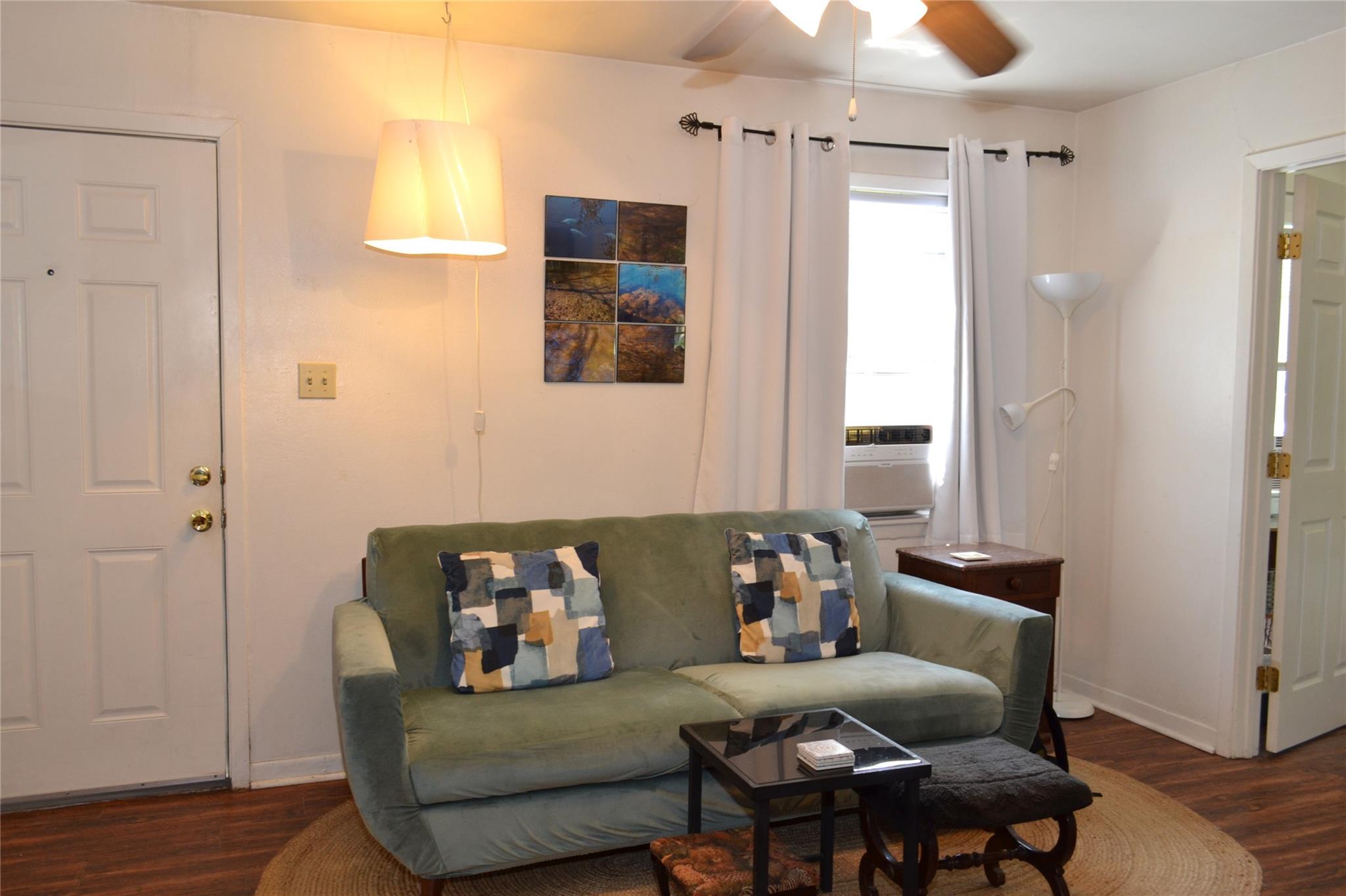 1013 Romeria Dr, Austin, TX 78757