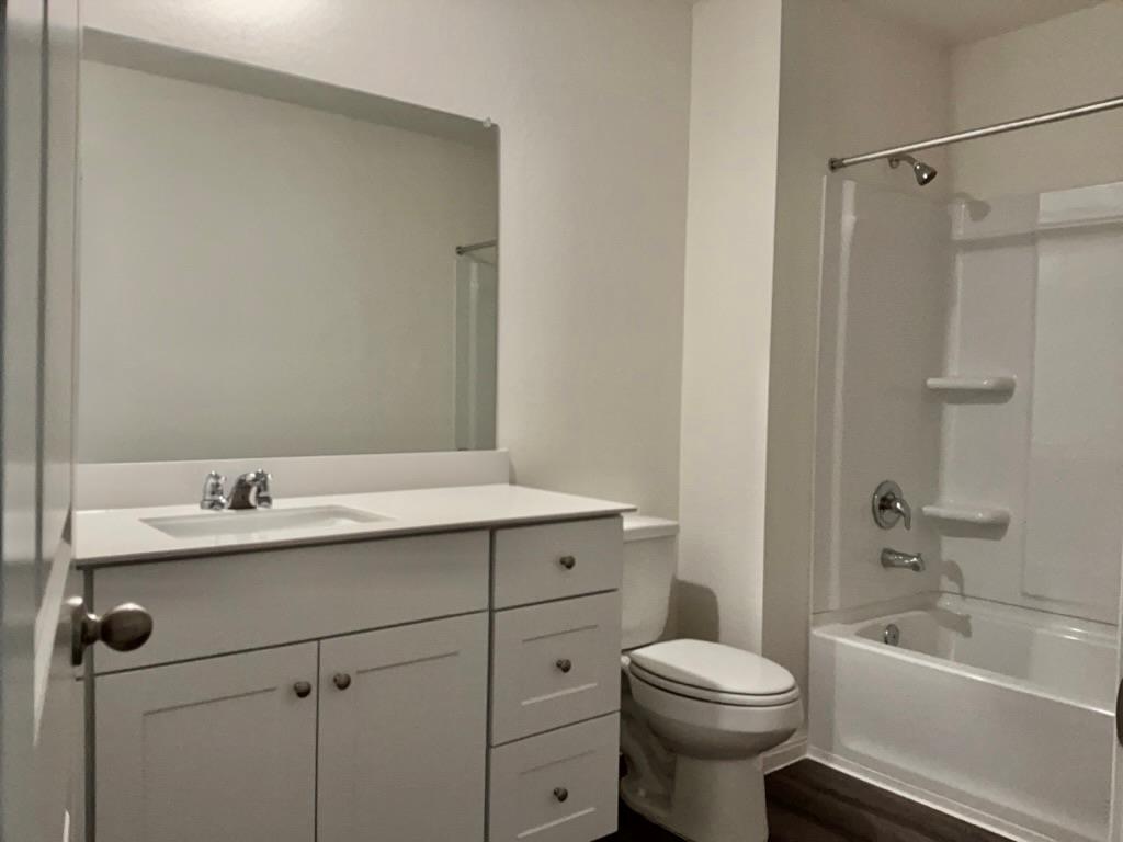 203 Stonebrook Dr, Hutto, TX 78634