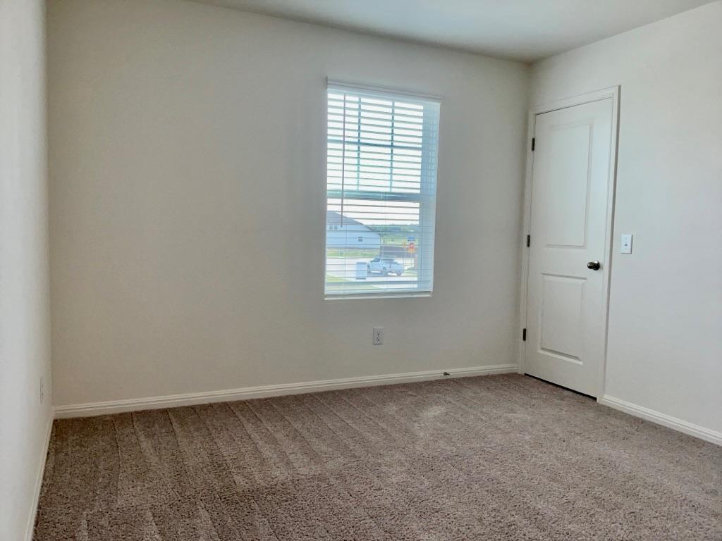 203 Stonebrook Dr, Hutto, TX 78634