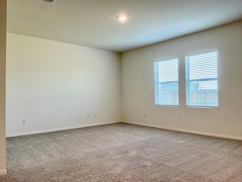 203 Stonebrook Dr, Hutto, TX 78634