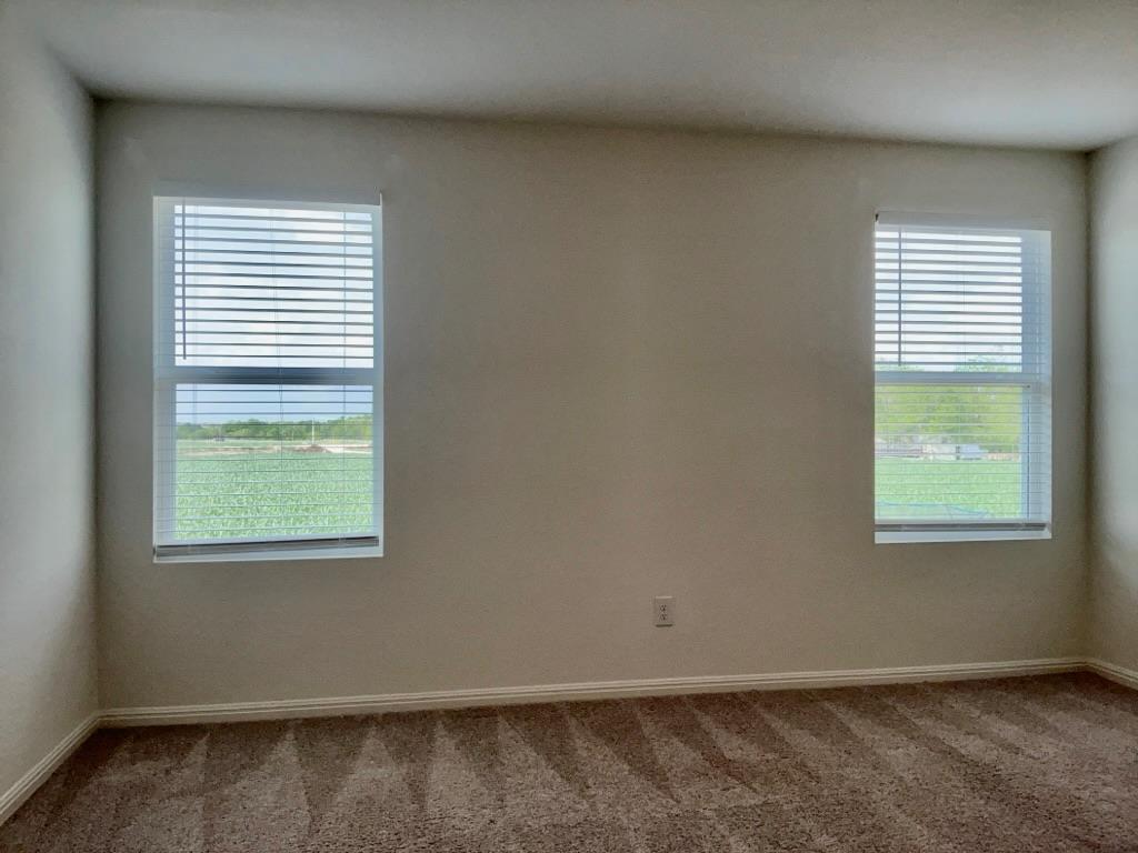 203 Stonebrook Dr, Hutto, TX 78634