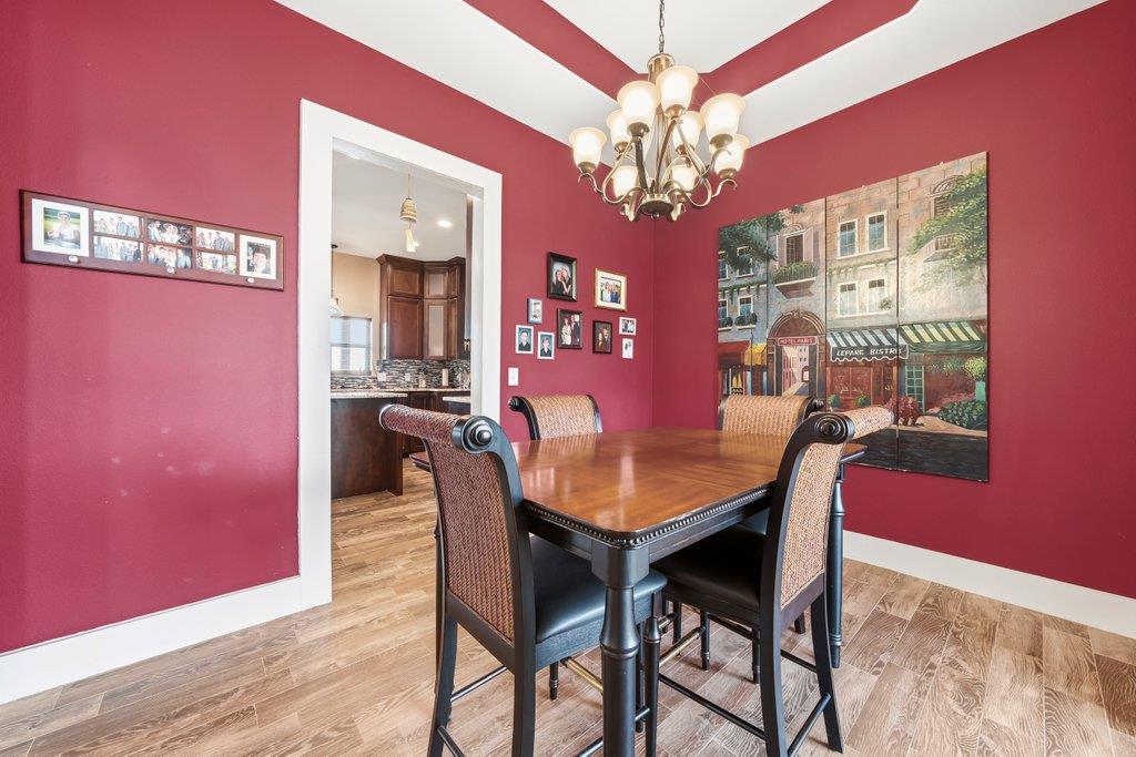 115 Lakeside Cv, Martindale, TX 78655