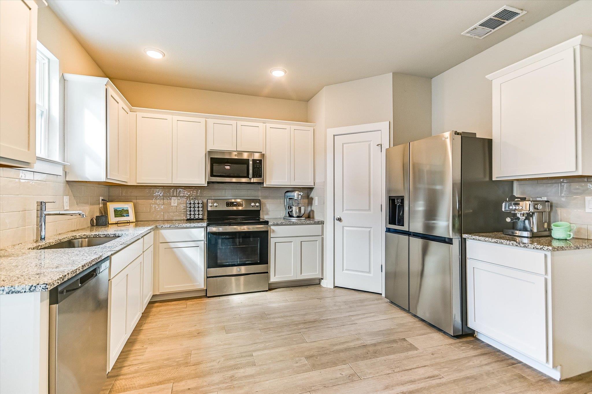 11110 2nd St, Jonestown, TX 78645