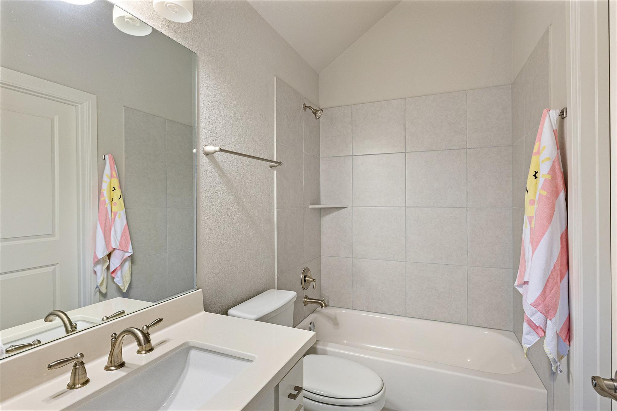 16104 Golden Top Dr, Austin, TX 78738