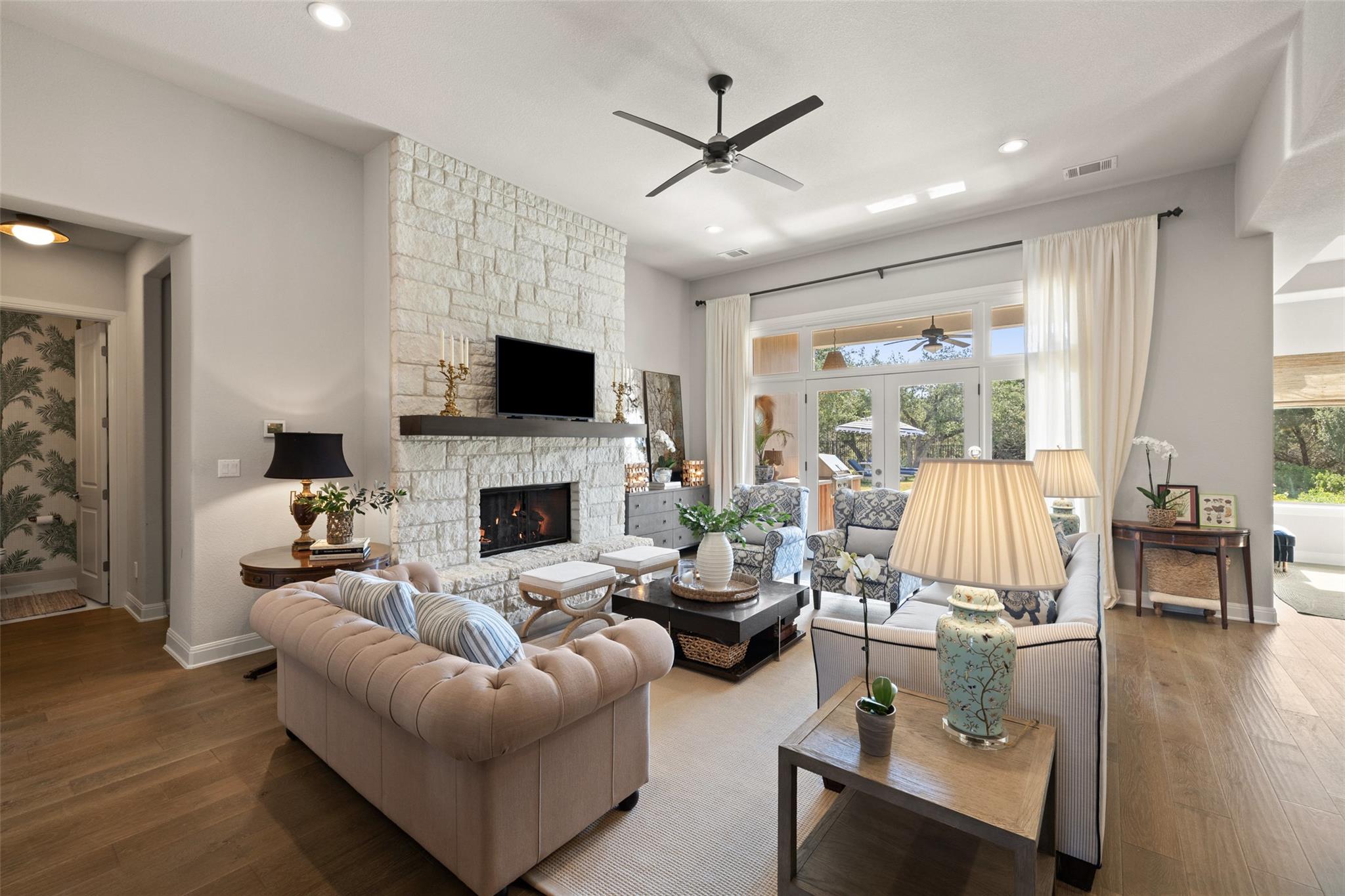 16104 Golden Top Dr, Austin, TX 78738