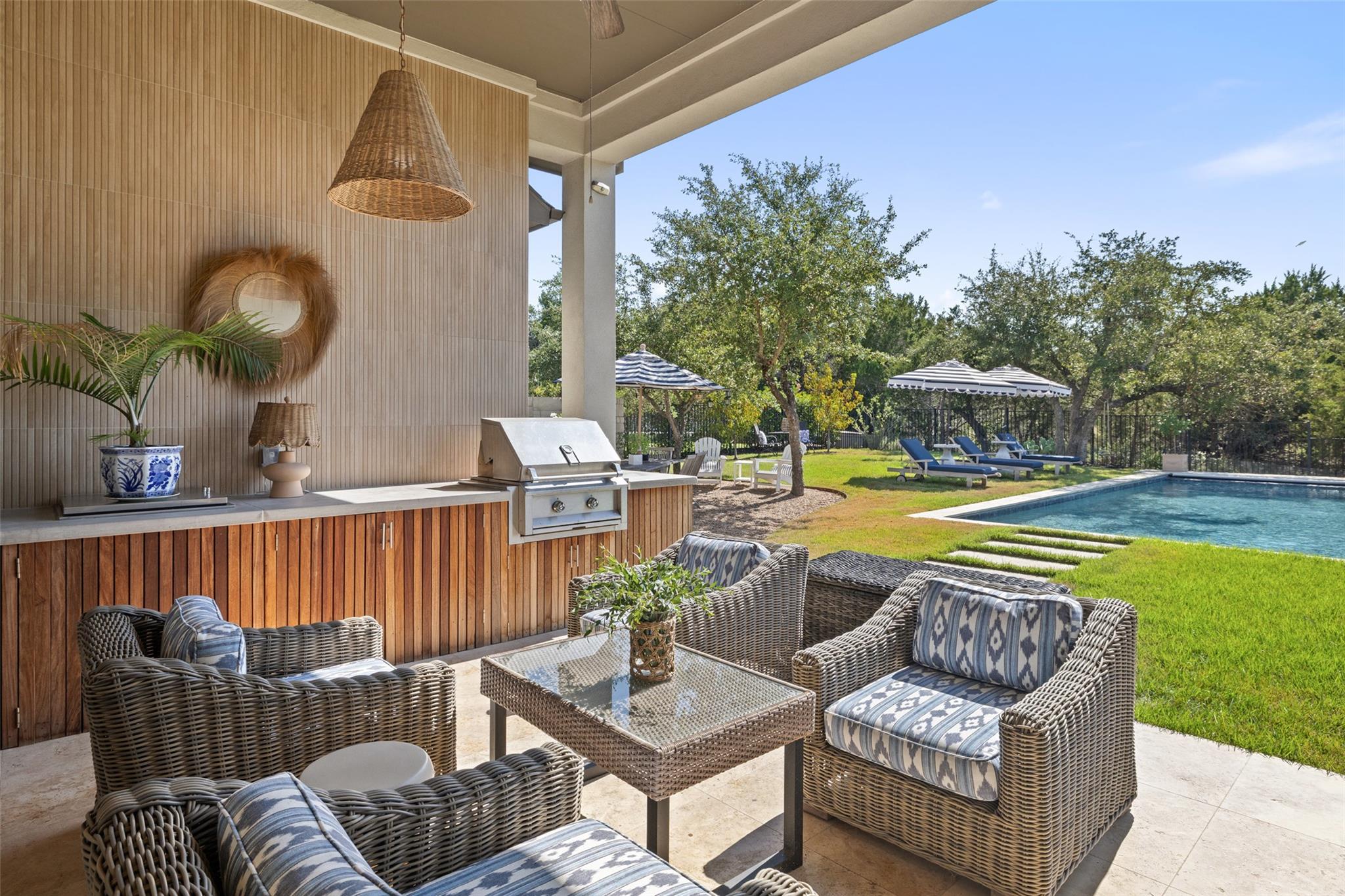 16104 Golden Top Dr, Austin, TX 78738