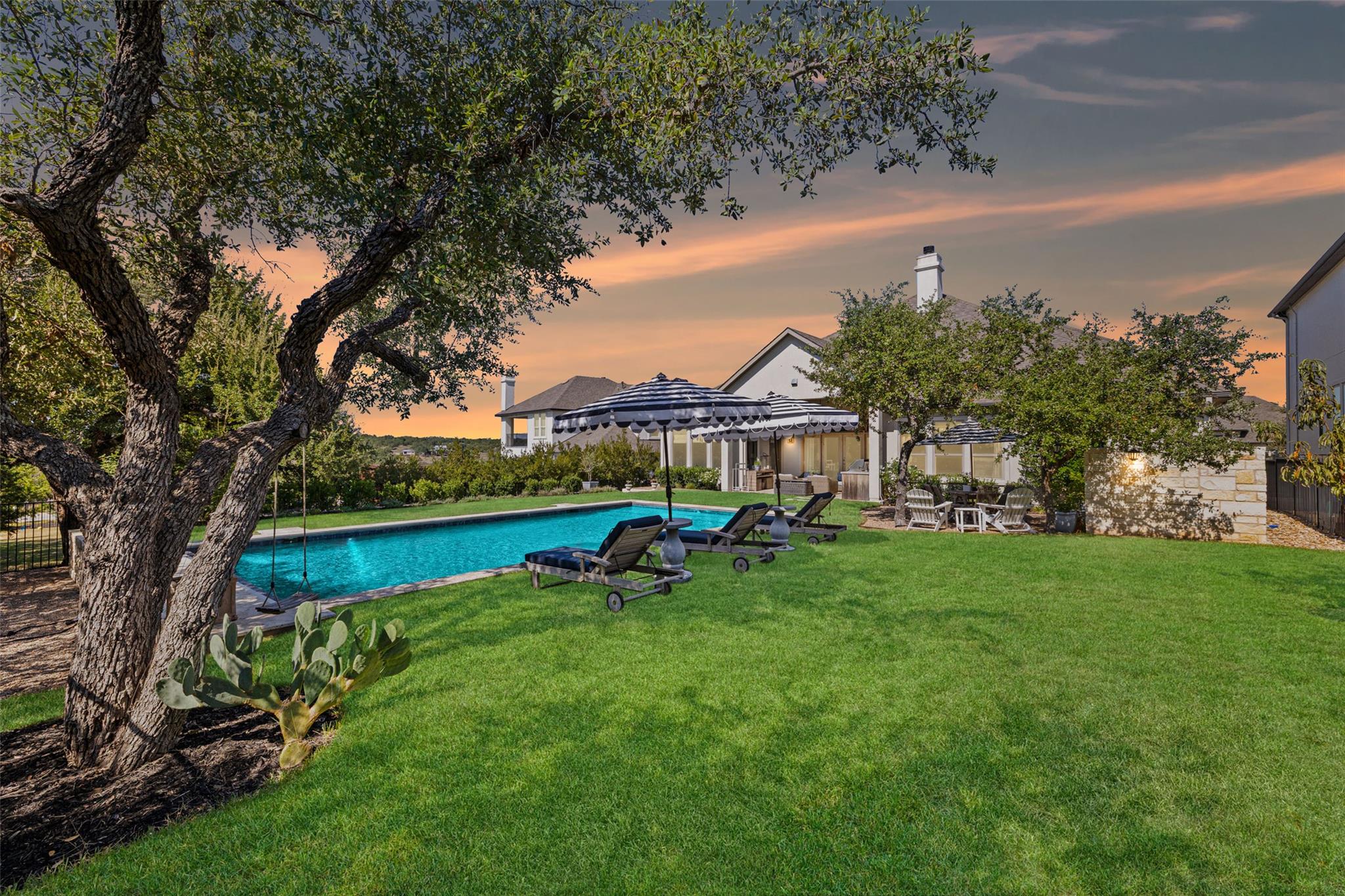 16104 Golden Top Dr, Austin, TX 78738