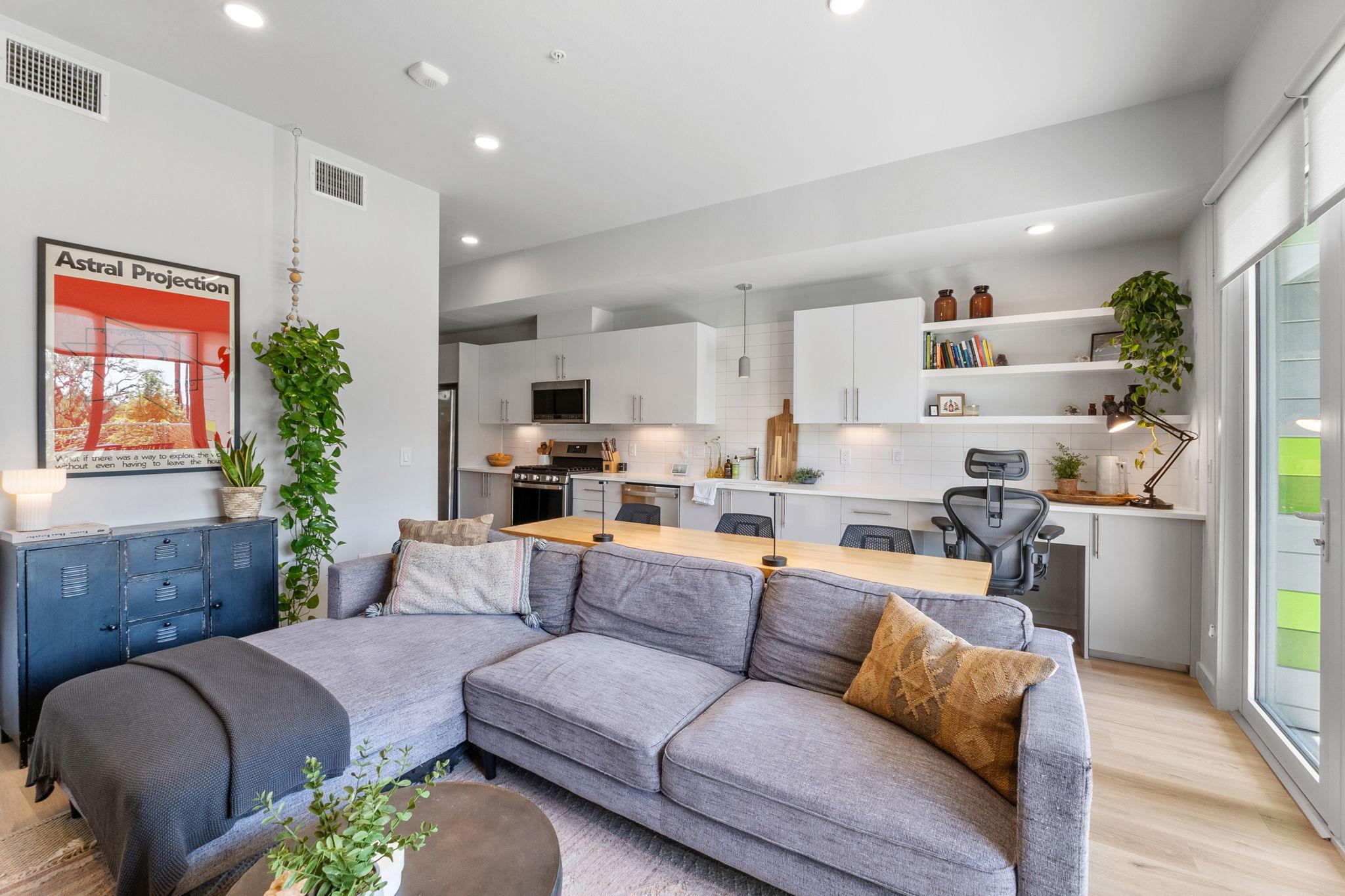 4004 Banister Ln # 105, Austin, TX 78704