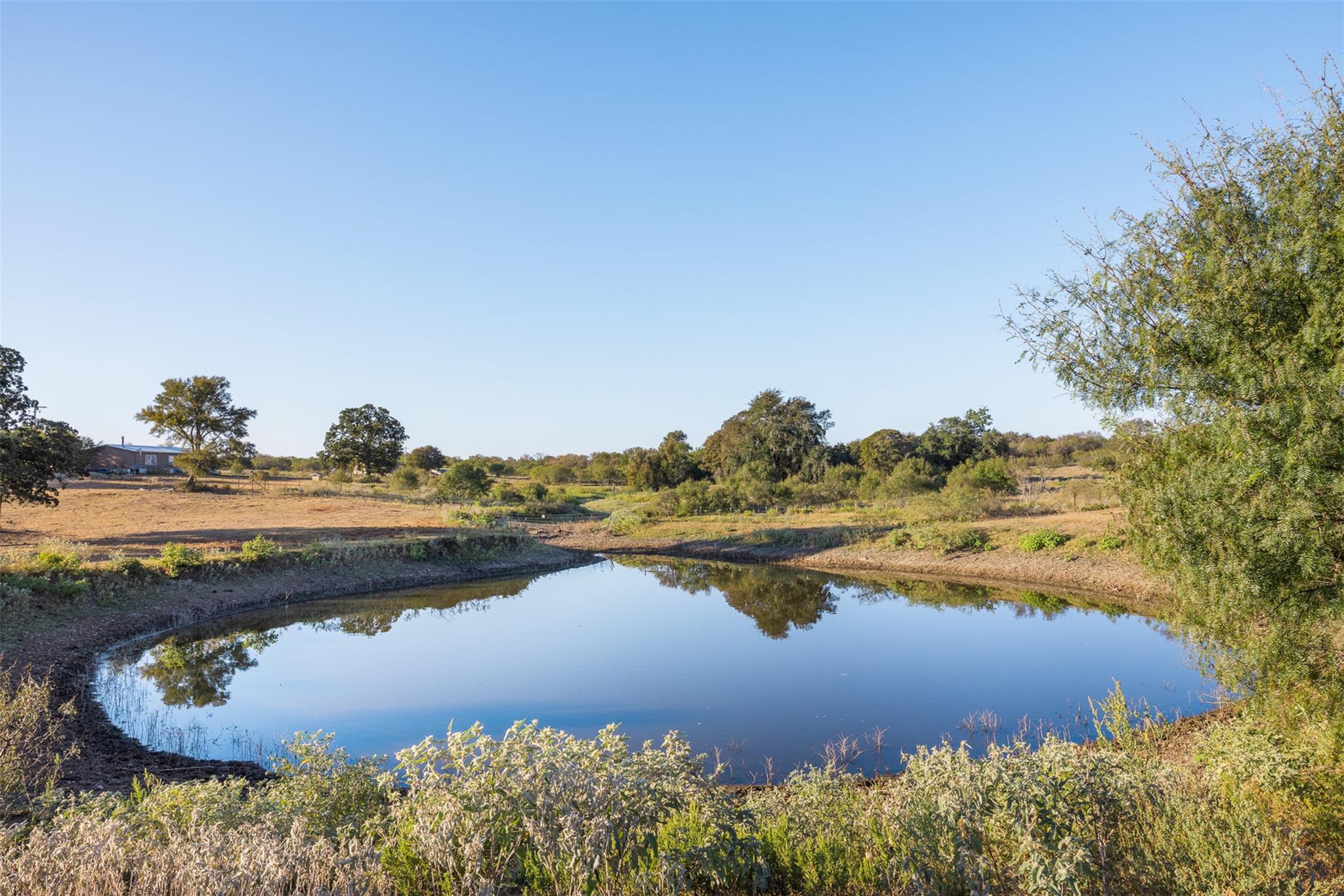 3270 Fm 671, Luling, TX 78648