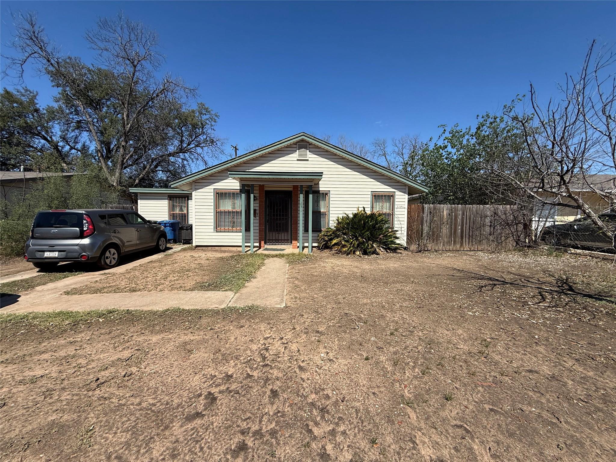 231 Harcourt Ave, San Antonio, TX 78223