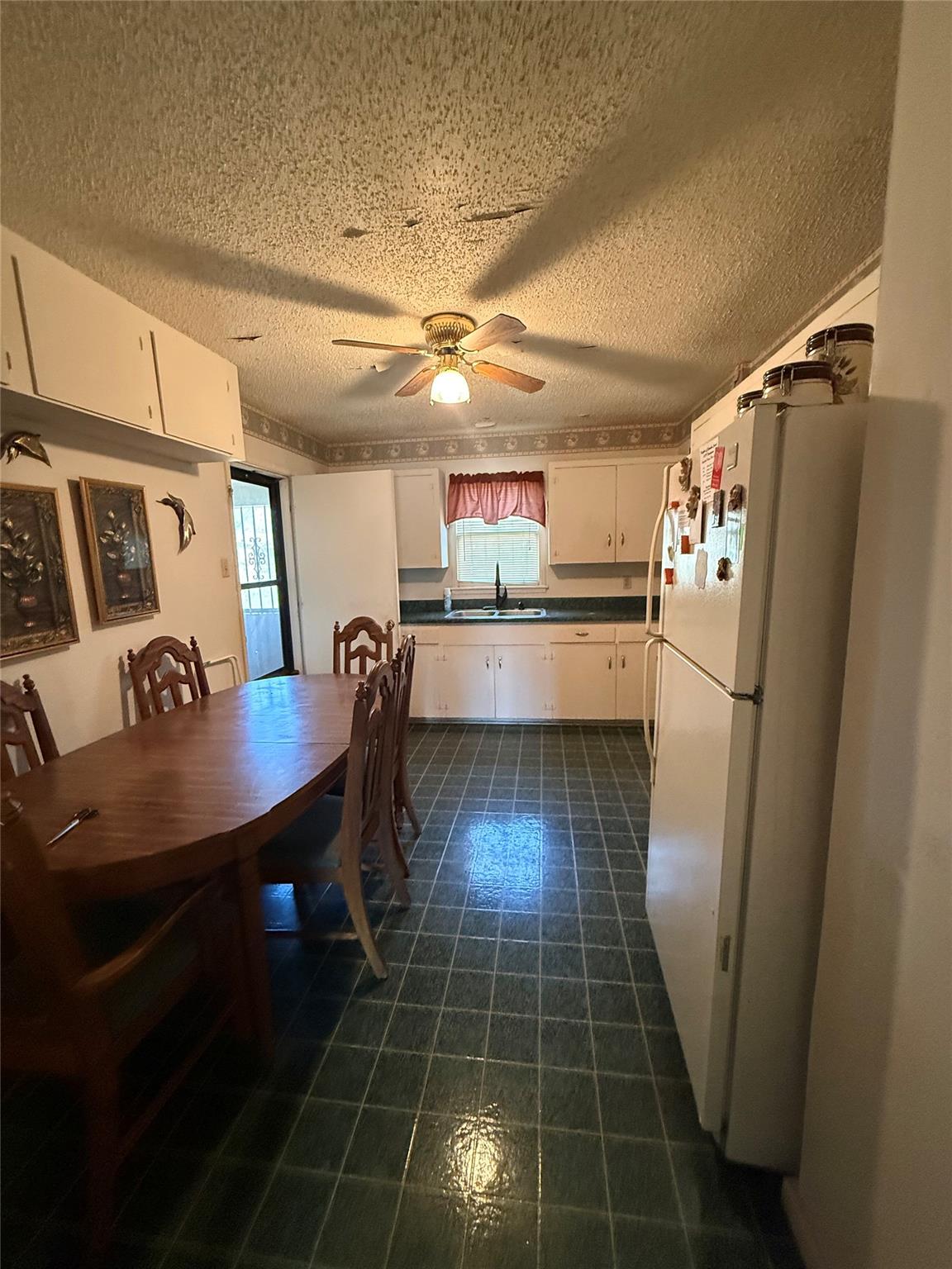 231 Harcourt Ave, San Antonio, TX 78223