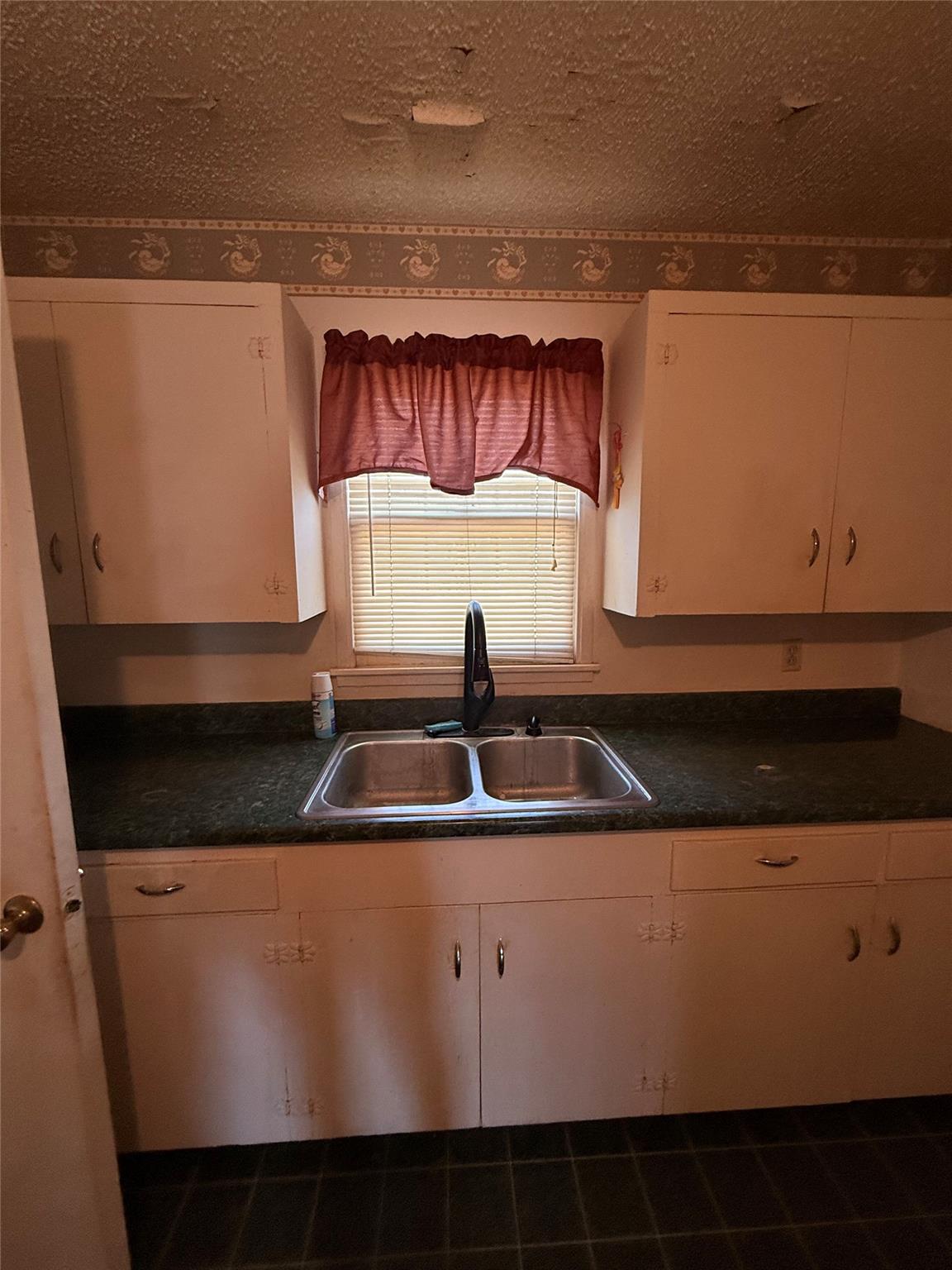 231 Harcourt Ave, San Antonio, TX 78223