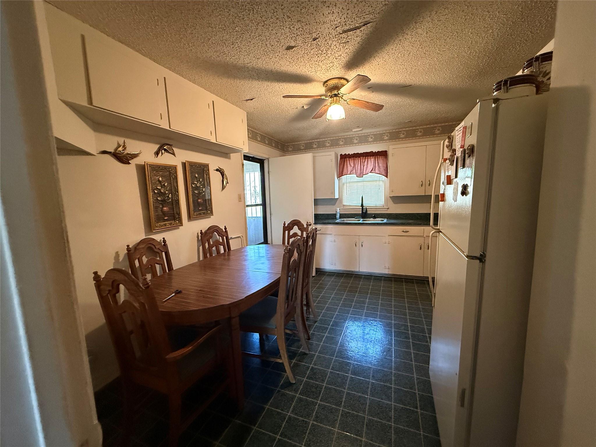 231 Harcourt Ave, San Antonio, TX 78223