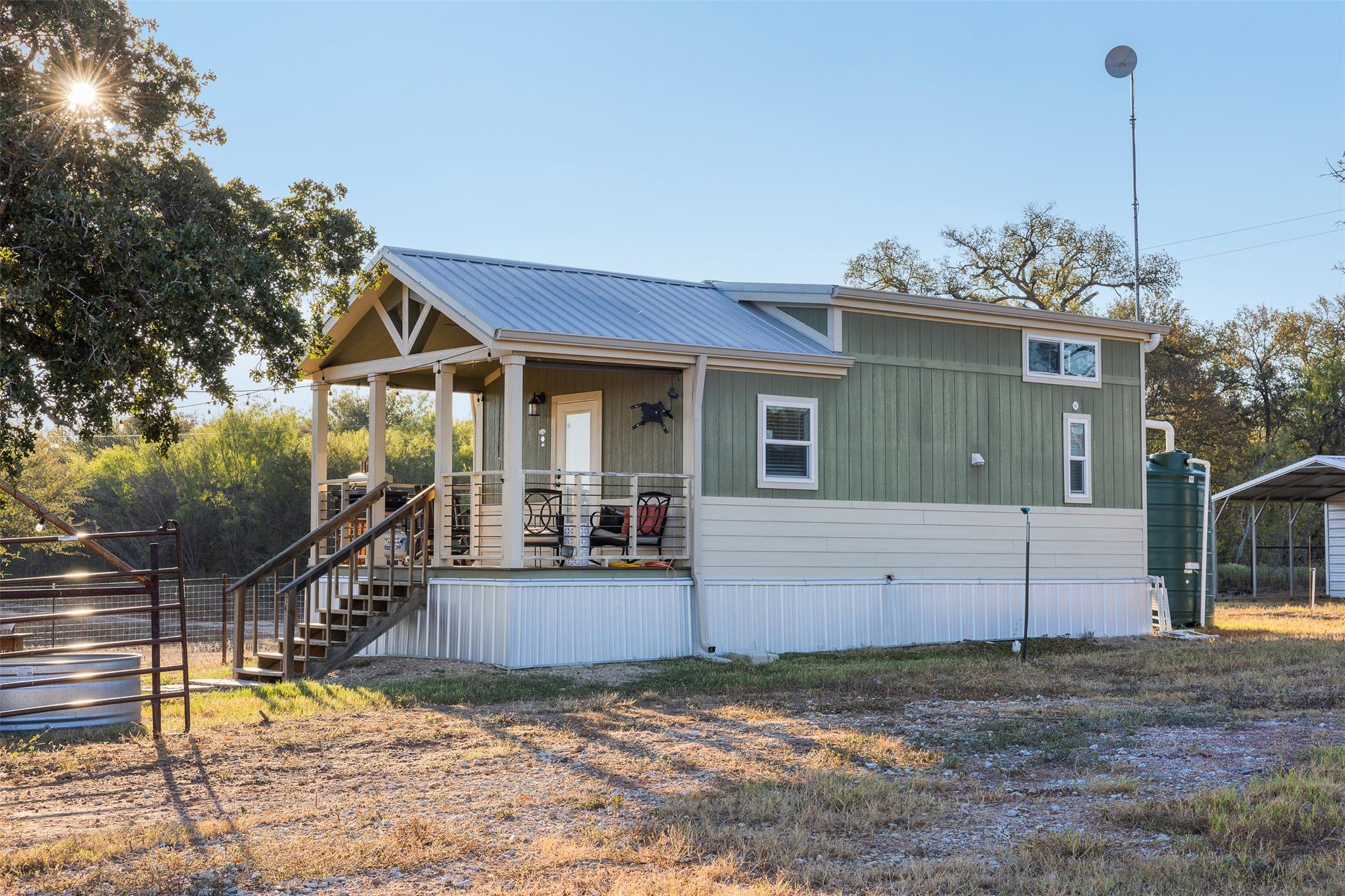 3270 Fm 671, Luling, TX 78648