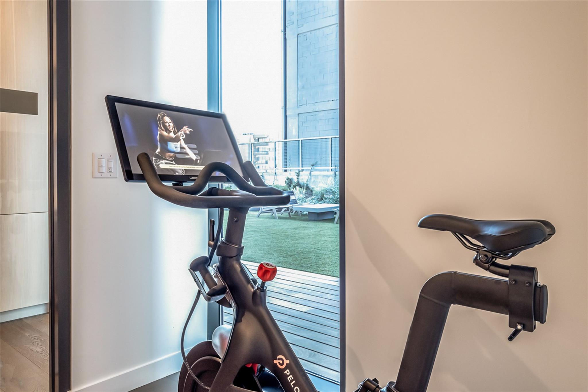 48 East Ave # 2504, Austin, TX 78701