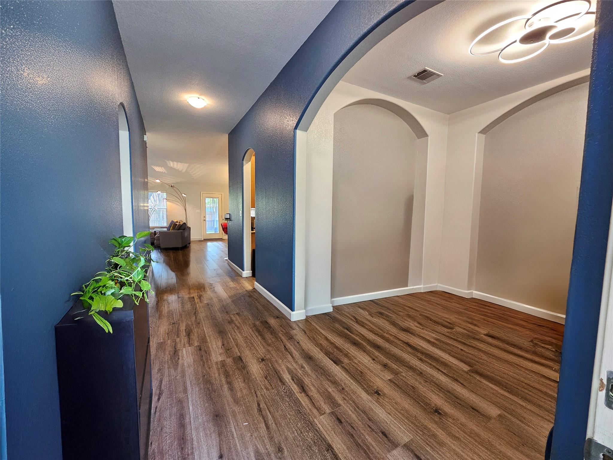 2203 Boneset Trl, Round Rock, TX 78665