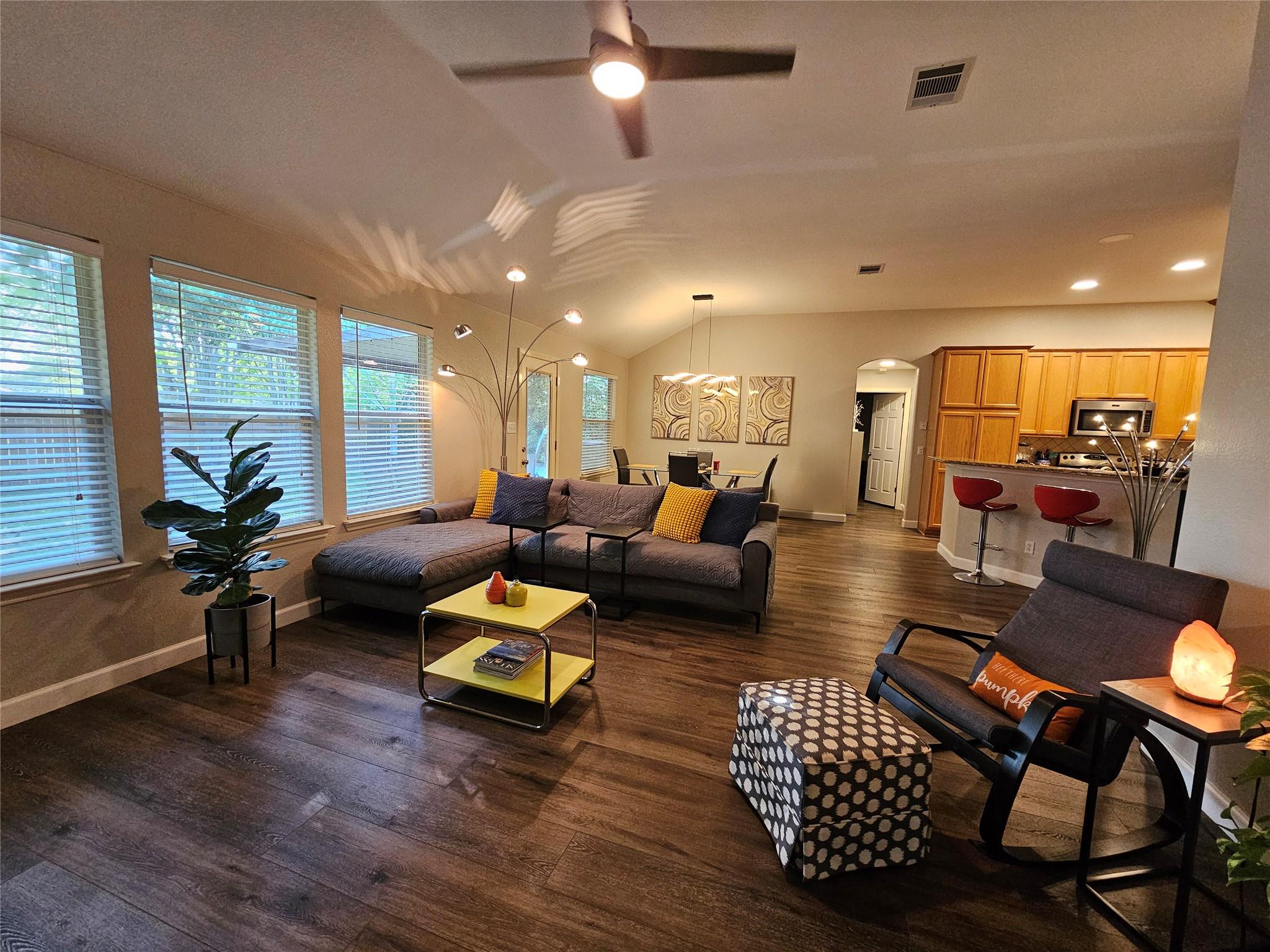 2203 Boneset Trl, Round Rock, TX 78665