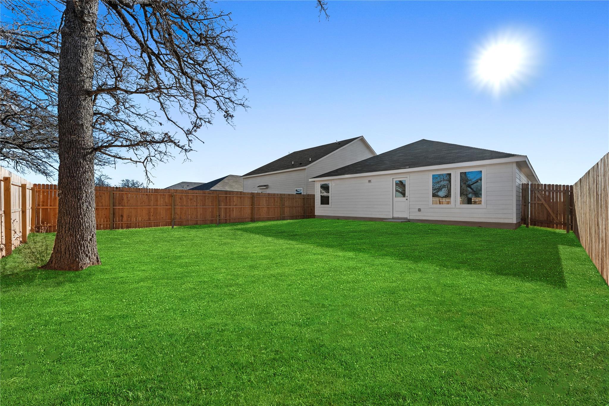 106 Ellendale Pl, Fredericksburg, TX 78624