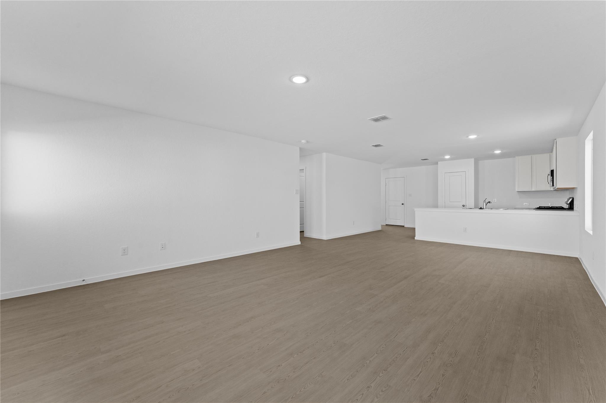 106 Ellendale Pl, Fredericksburg, TX 78624