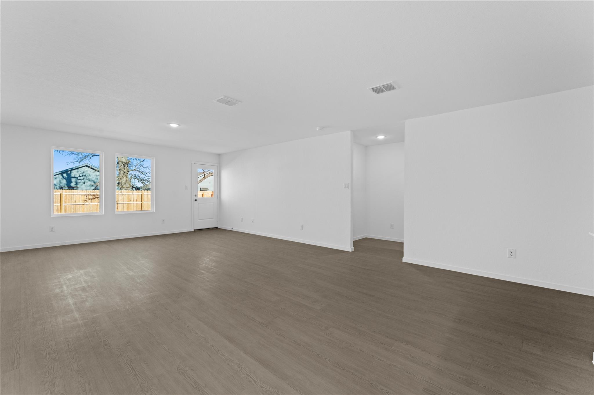 106 Ellendale Pl, Fredericksburg, TX 78624